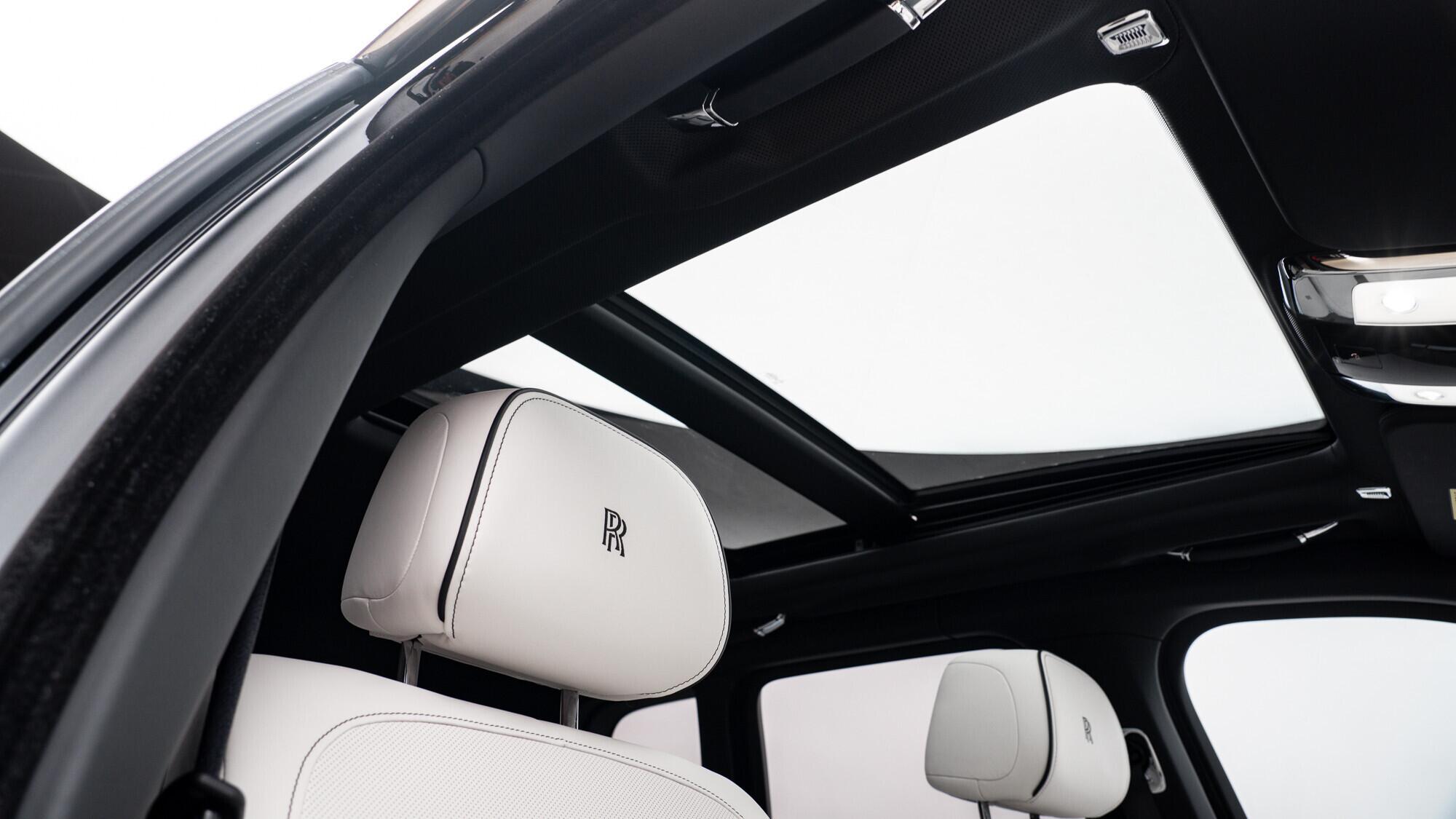 Rolls-Royce Cullinan view 7