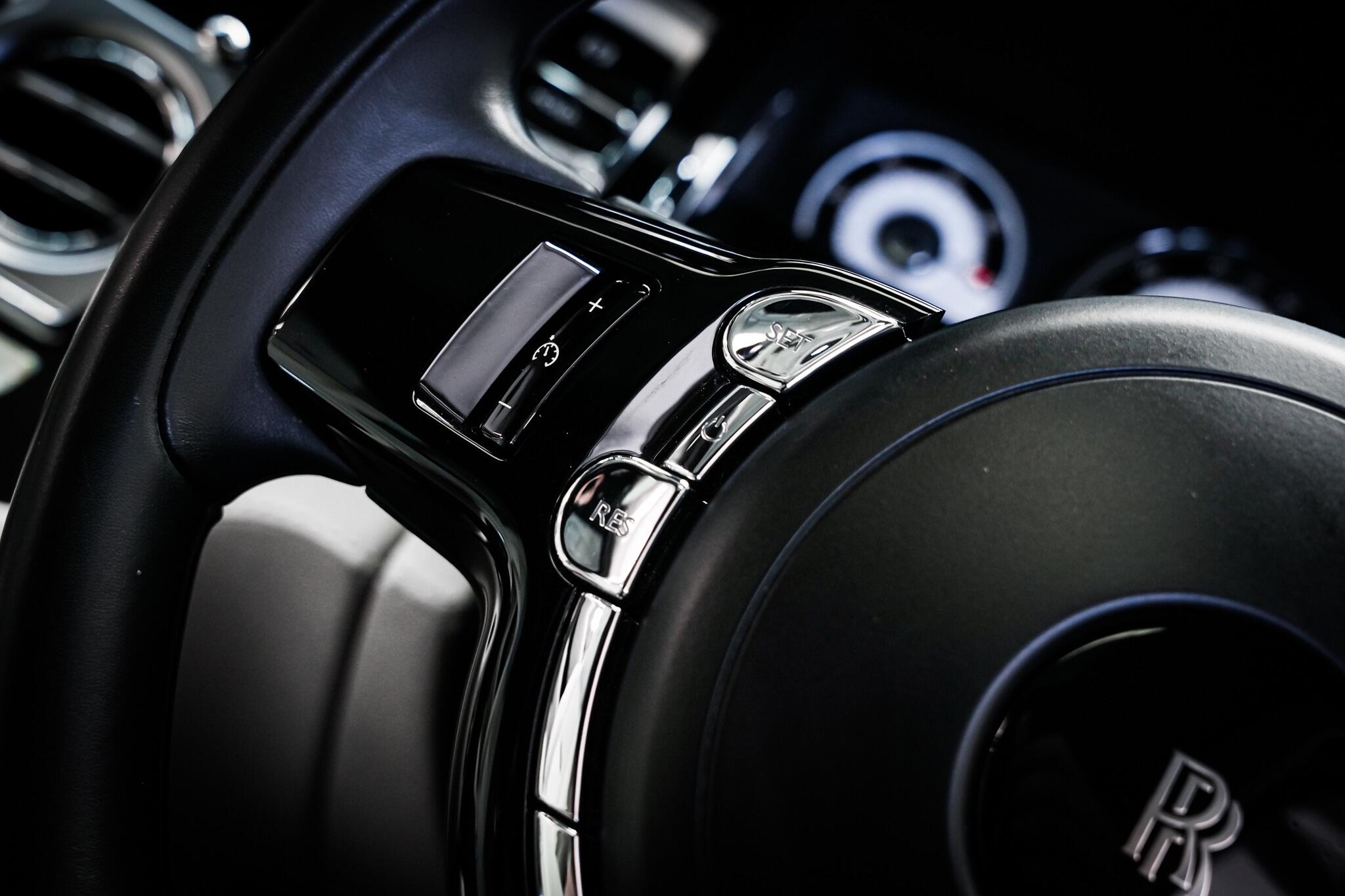 Rolls-Royce Wraith view 63
