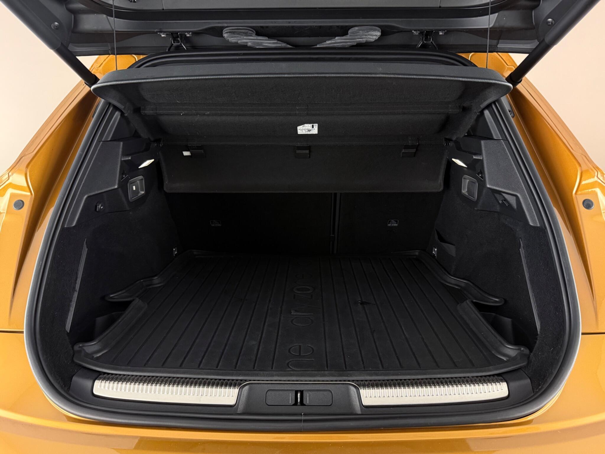 DS Automobiles DS 7 Crossback view 9