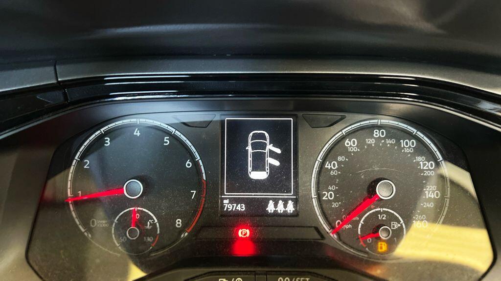 Volkswagen Polo view 11