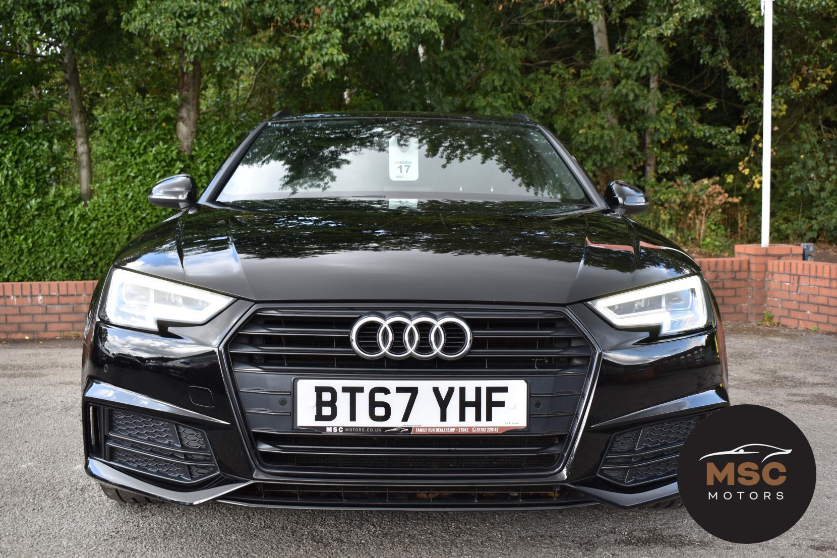 Audi A4 Avant view 4