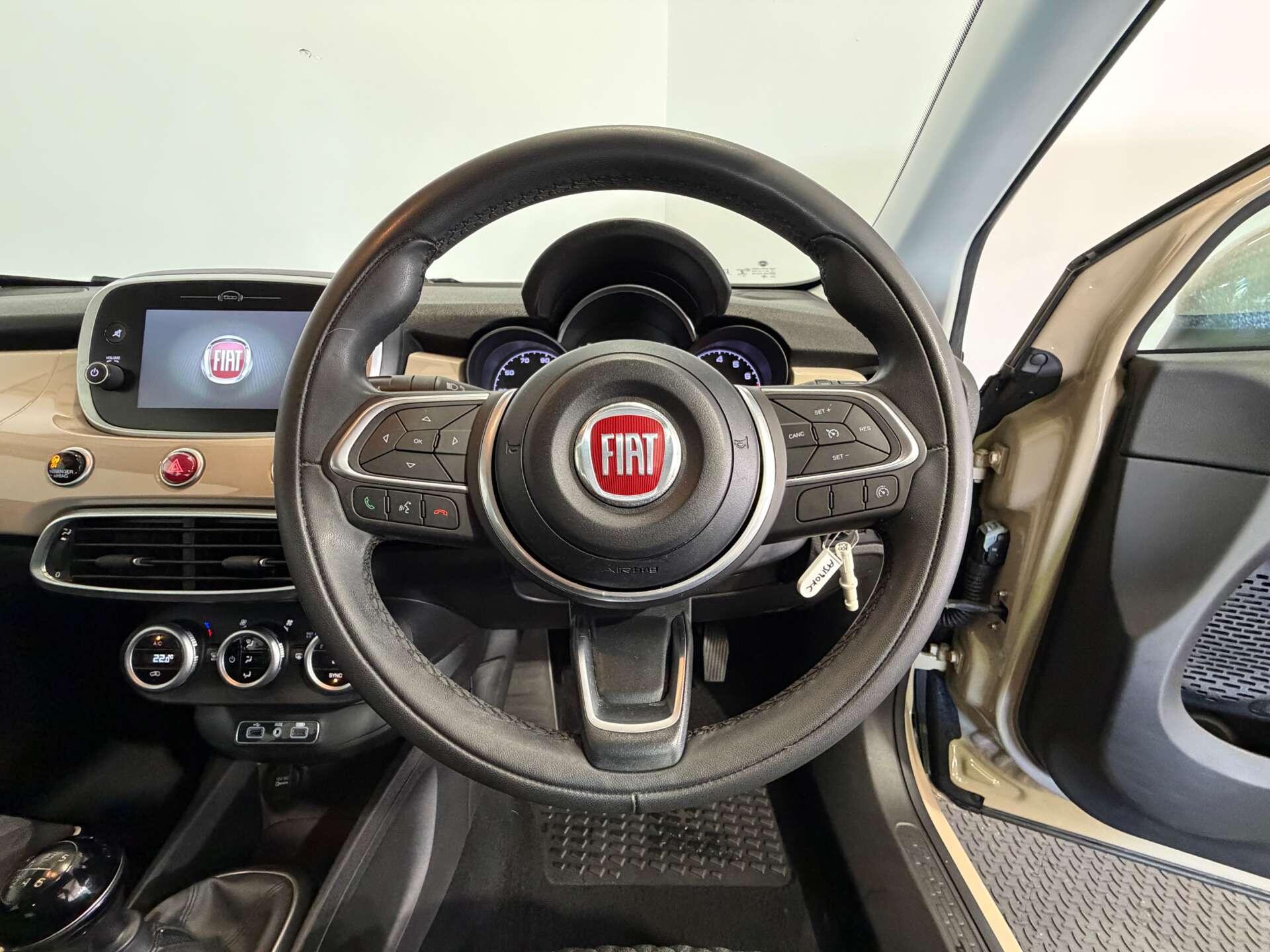 Fiat 500x view 21