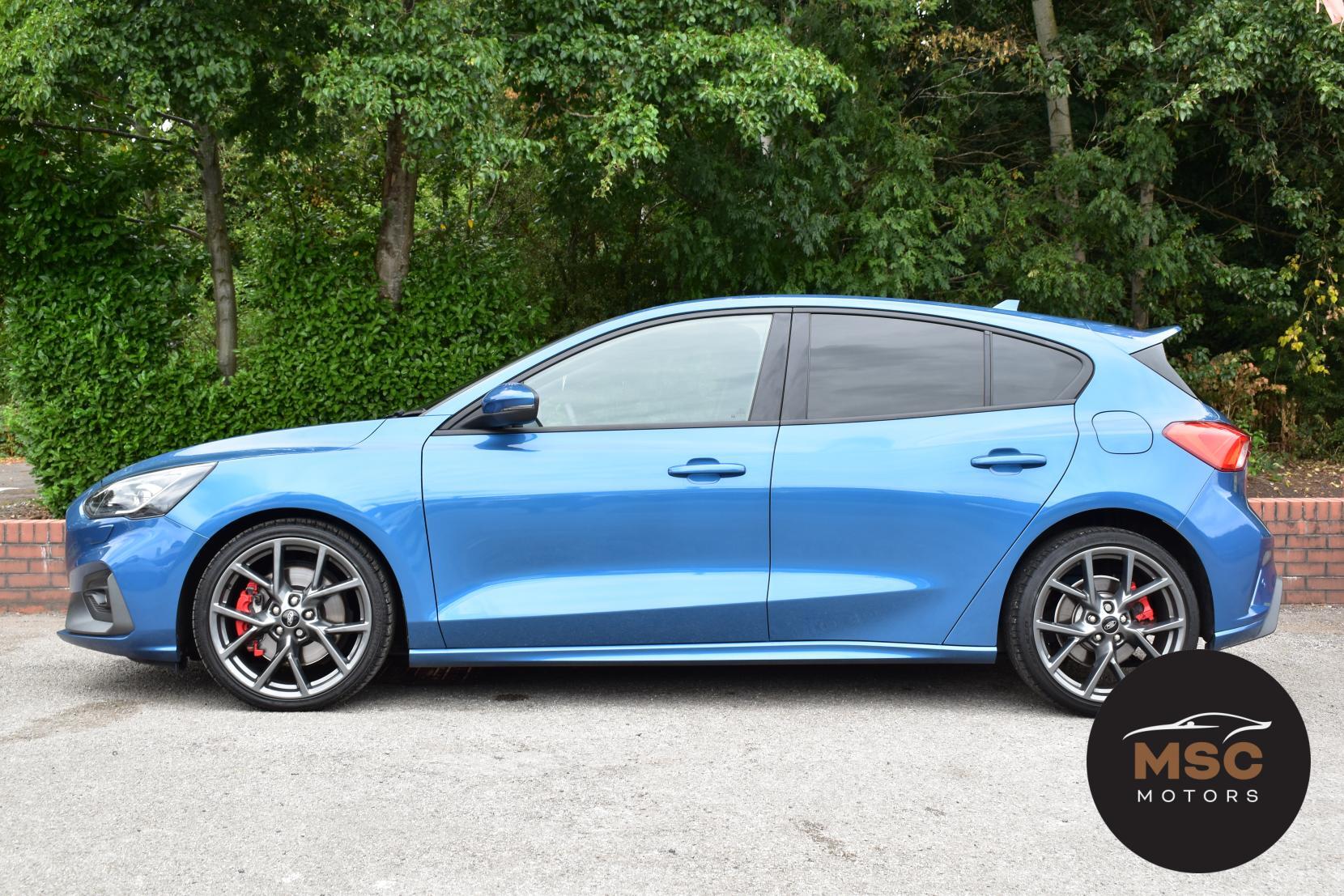 Ford Focus view 10