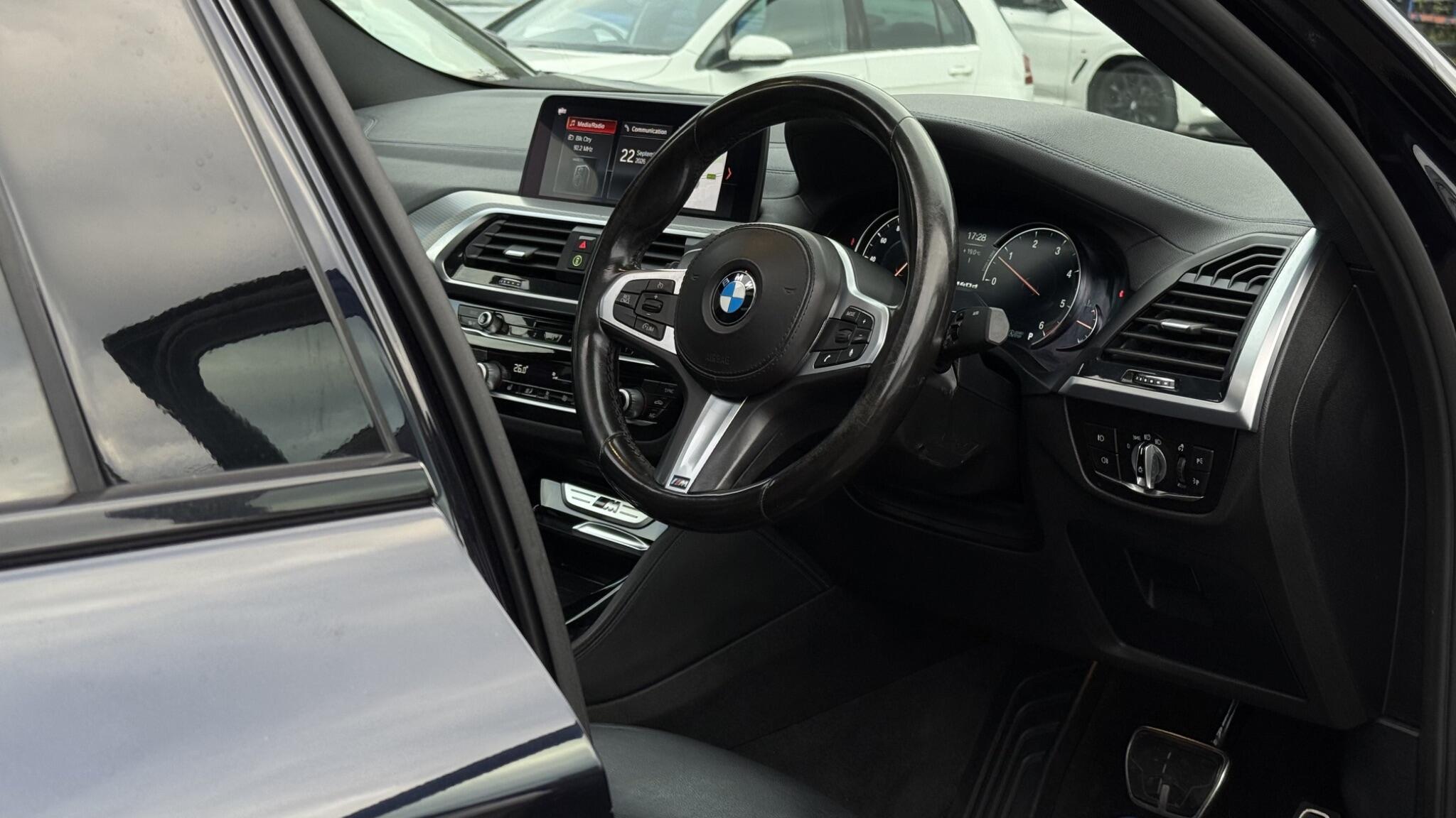 BMW X4 view 20