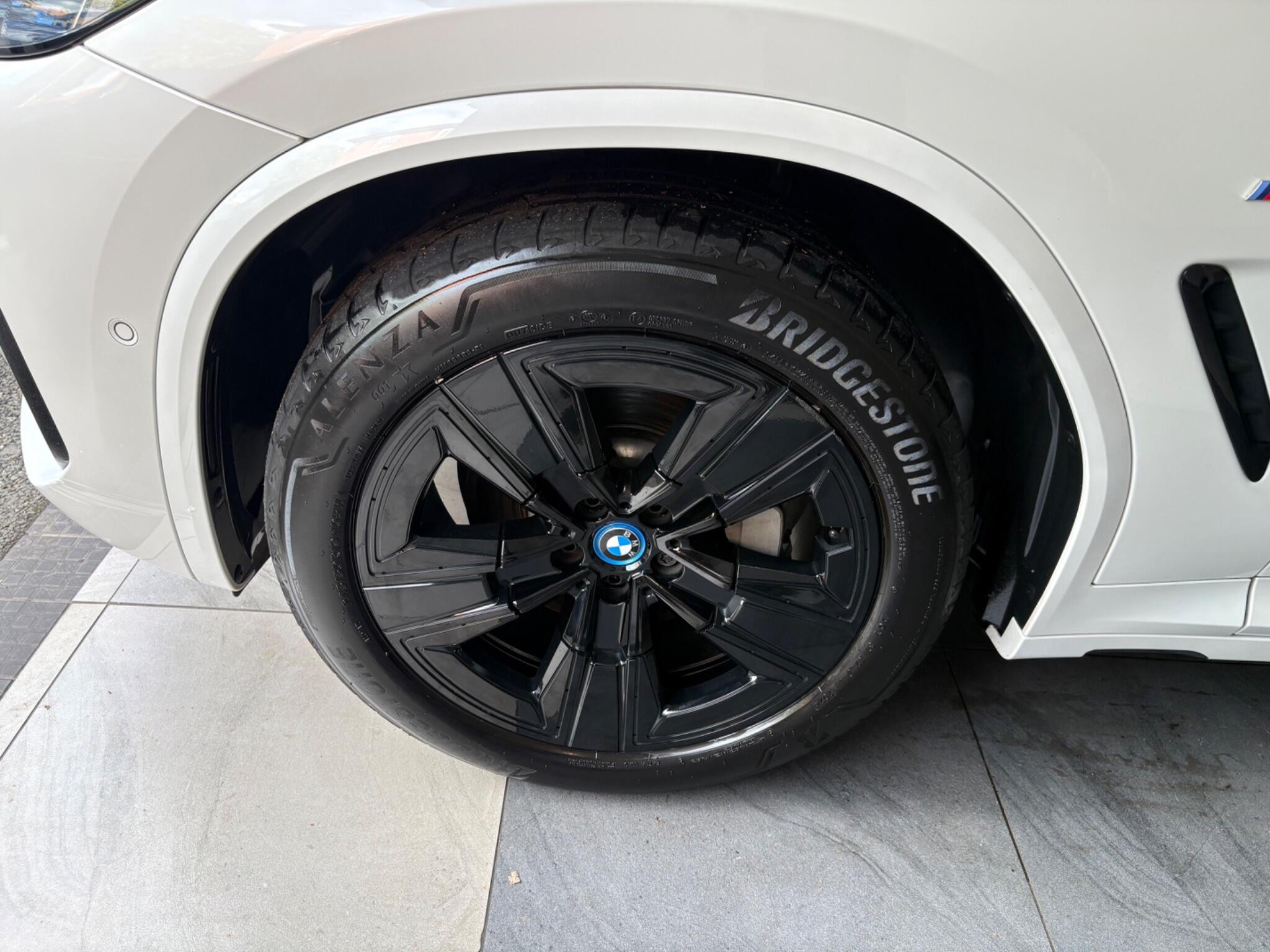 BMW Ix3 view 25