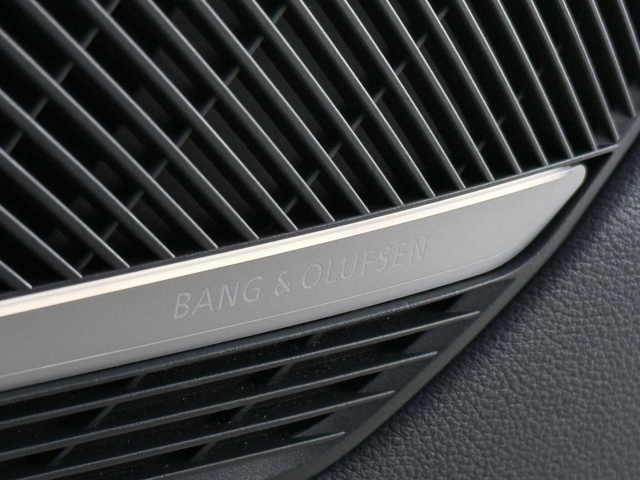Audi A4 view 22
