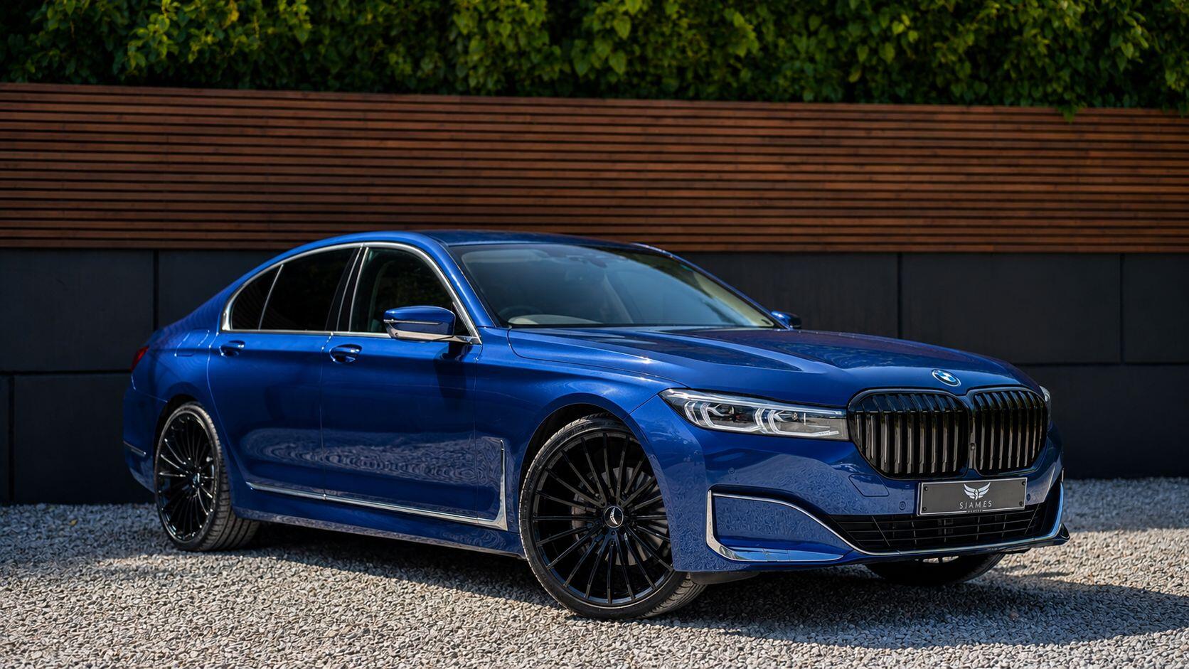 BMW 7 Series view 3