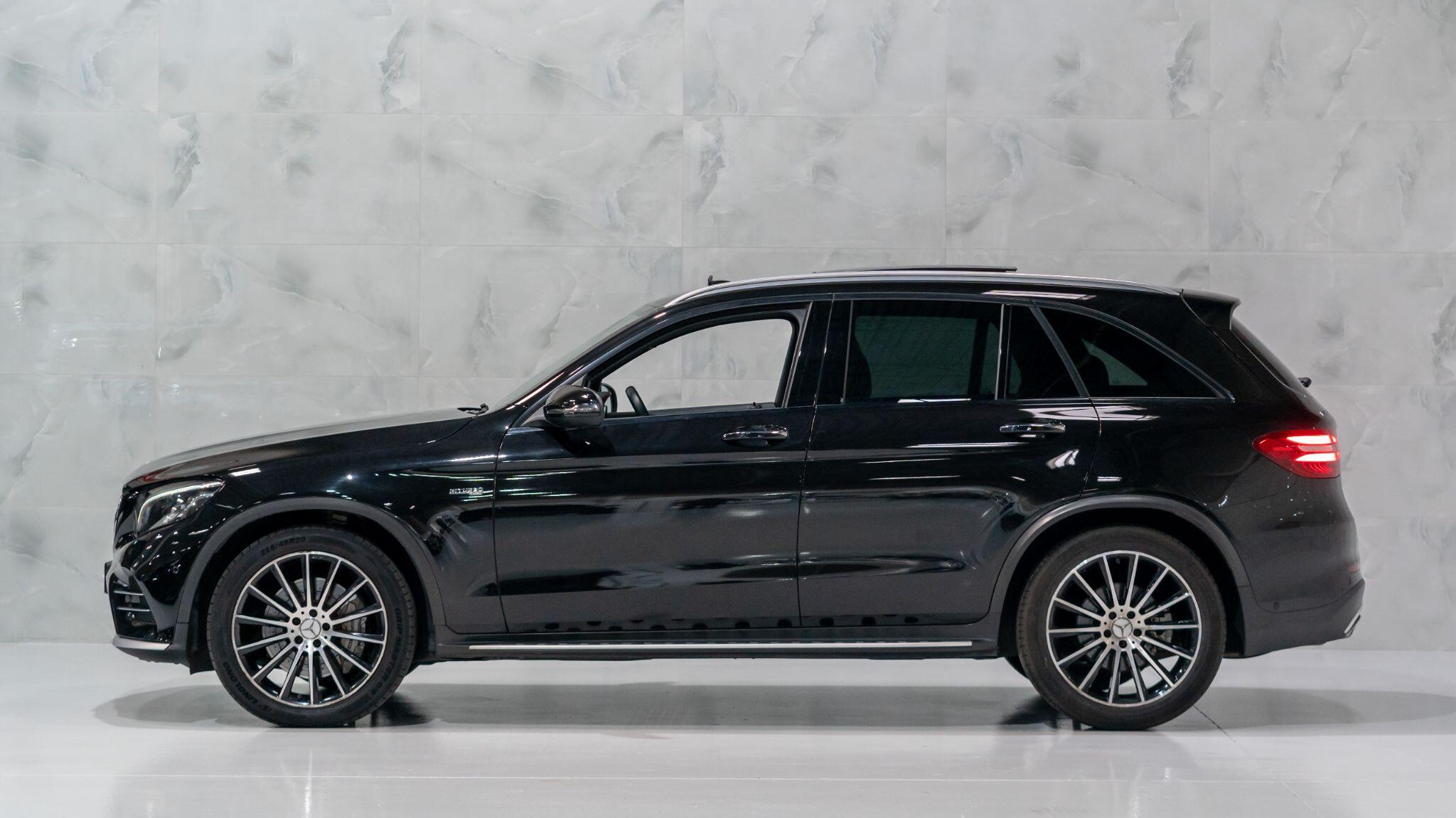 Mercedes-Benz GLC view 4
