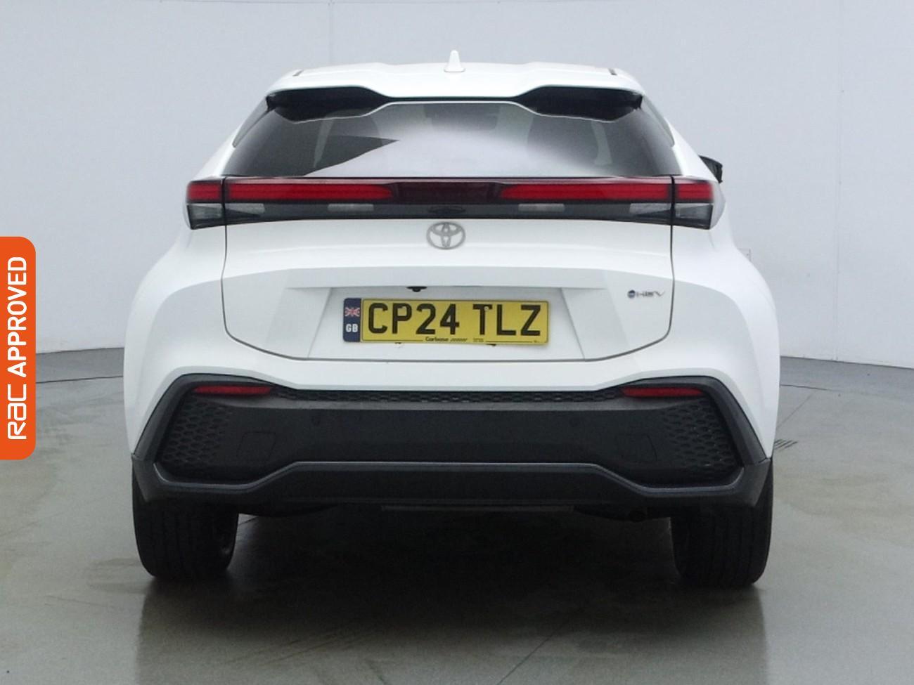 Toyota C-HR view 8
