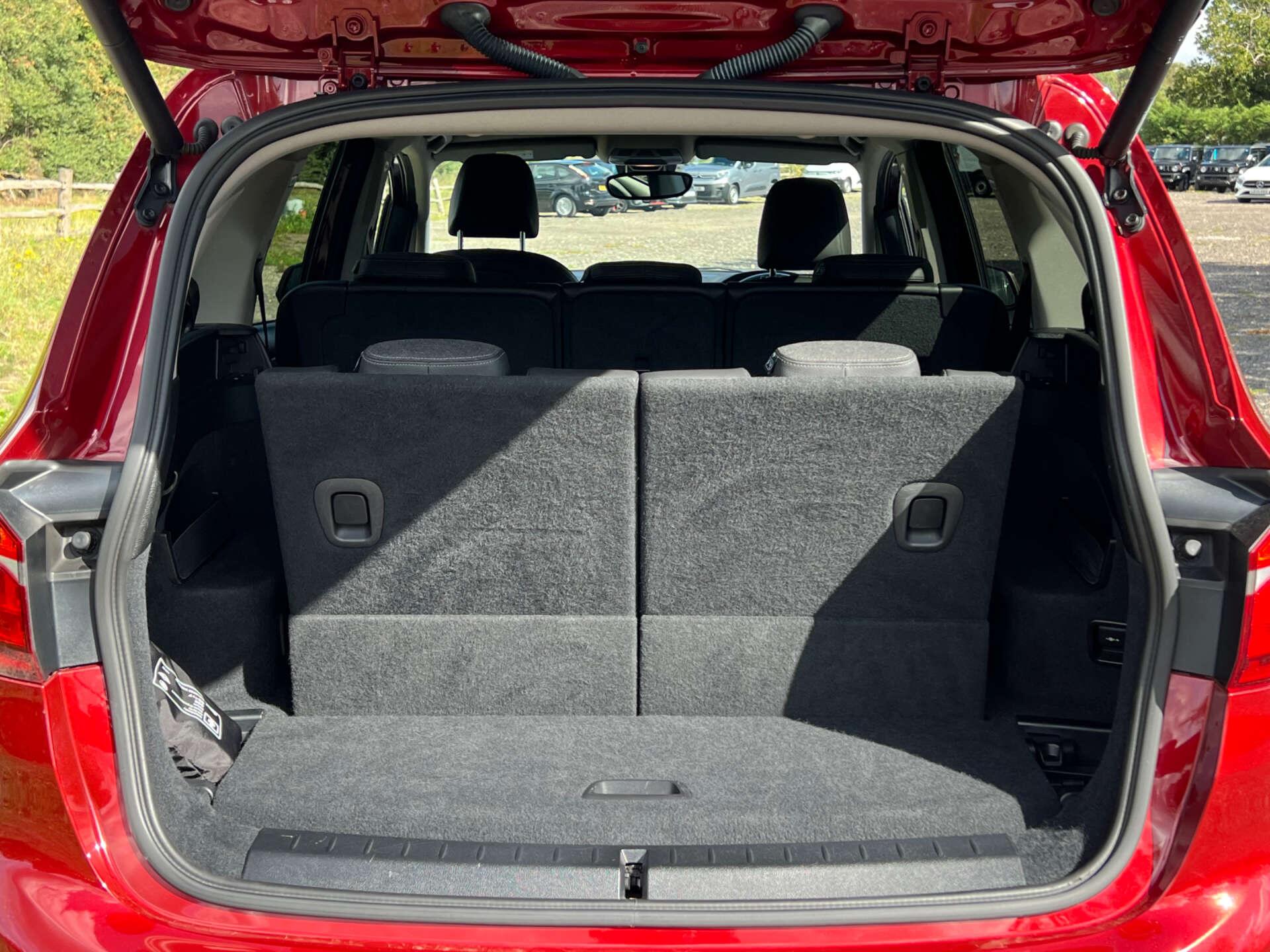 BMW 2 Series view 20