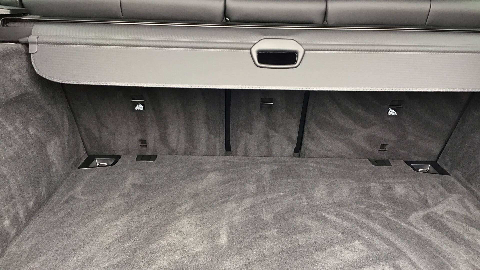 BMW X5 view 40