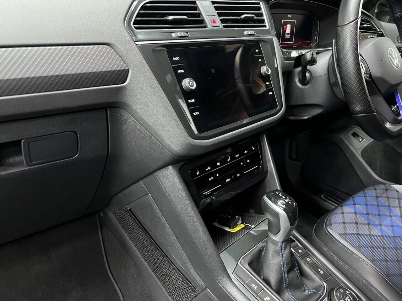 Volkswagen Tiguan view 35