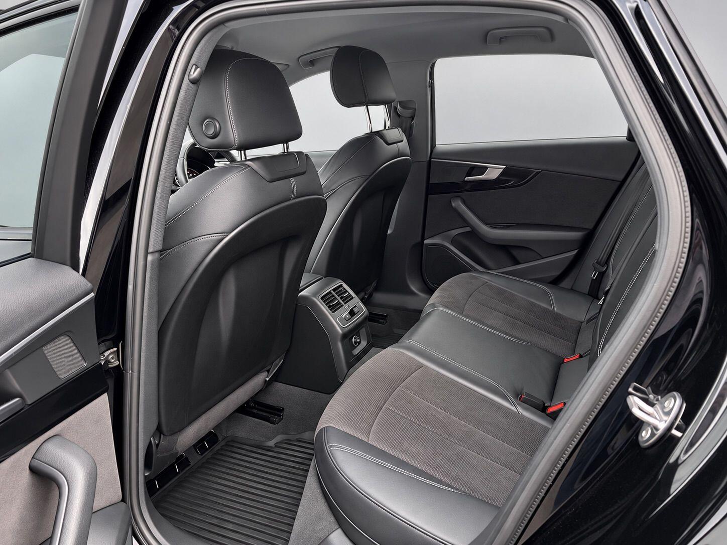 Audi A4 view 33