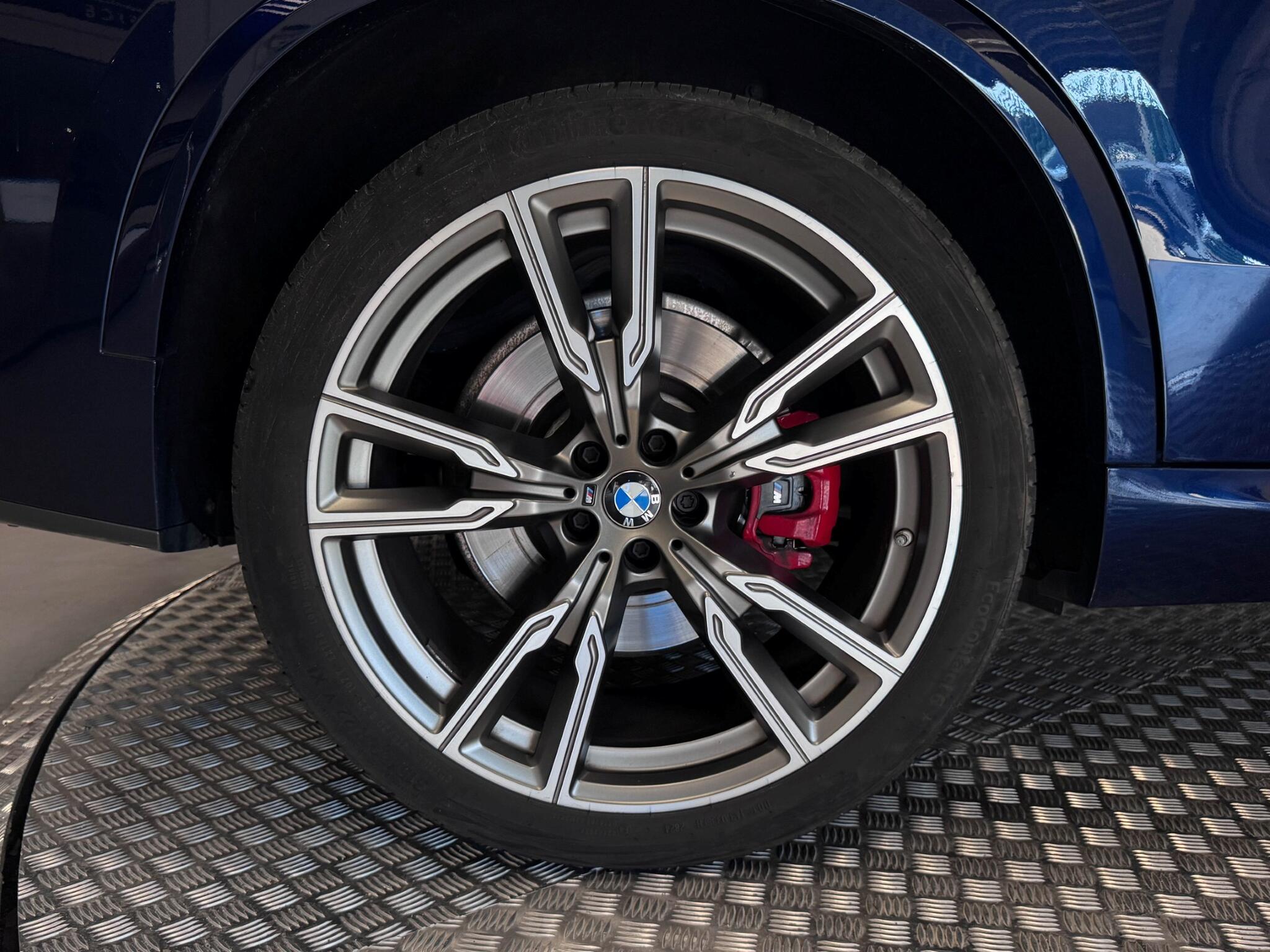 BMW X5 view 82