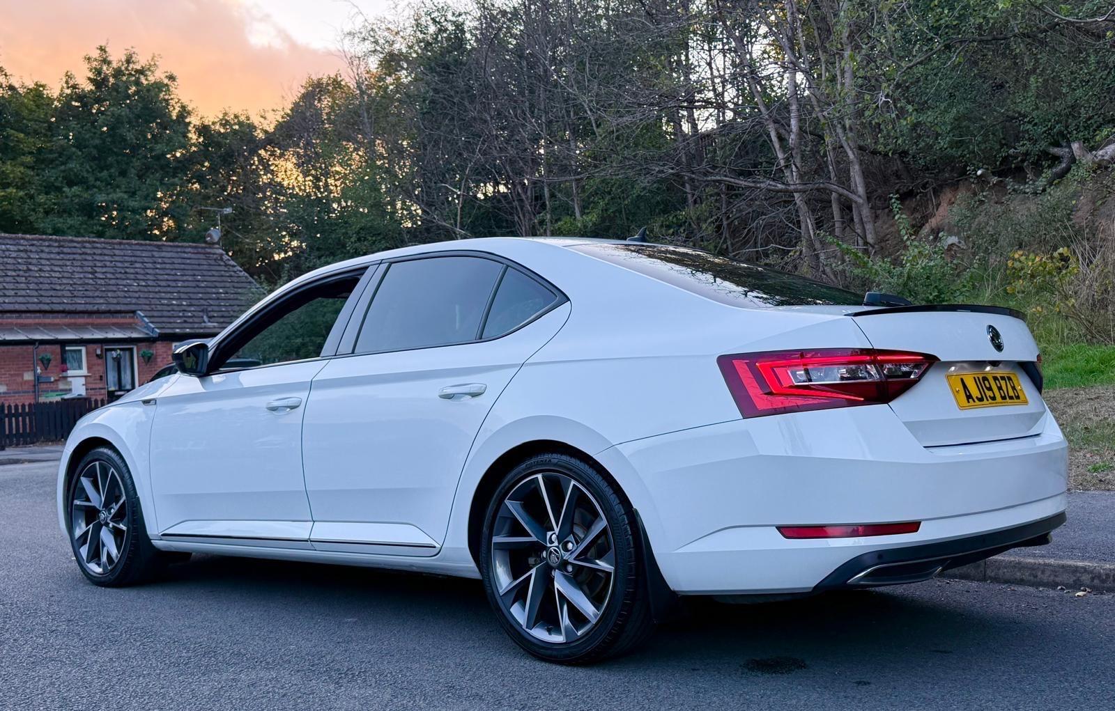 Skoda Superb view 10