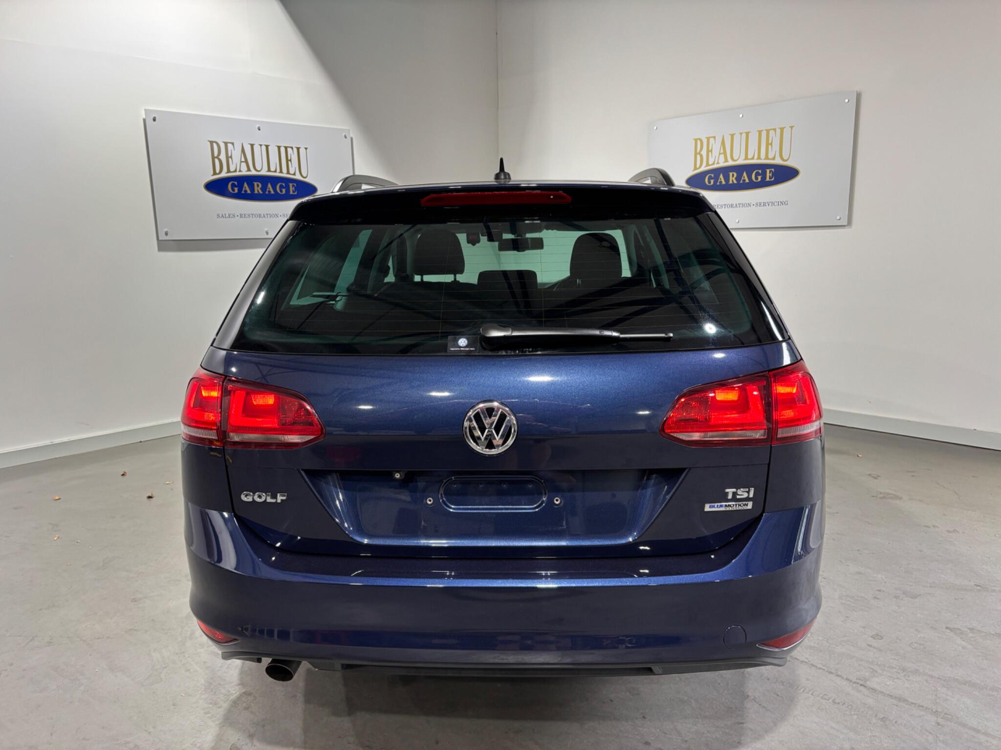 Volkswagen Golf view 54