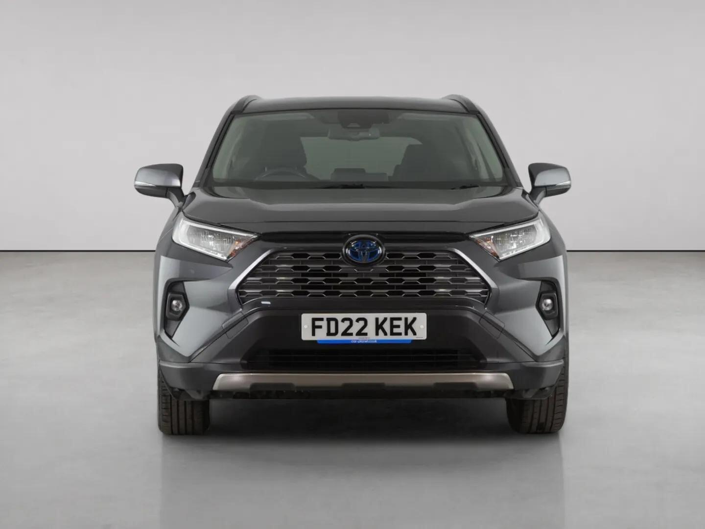 Toyota Rav4 view 5