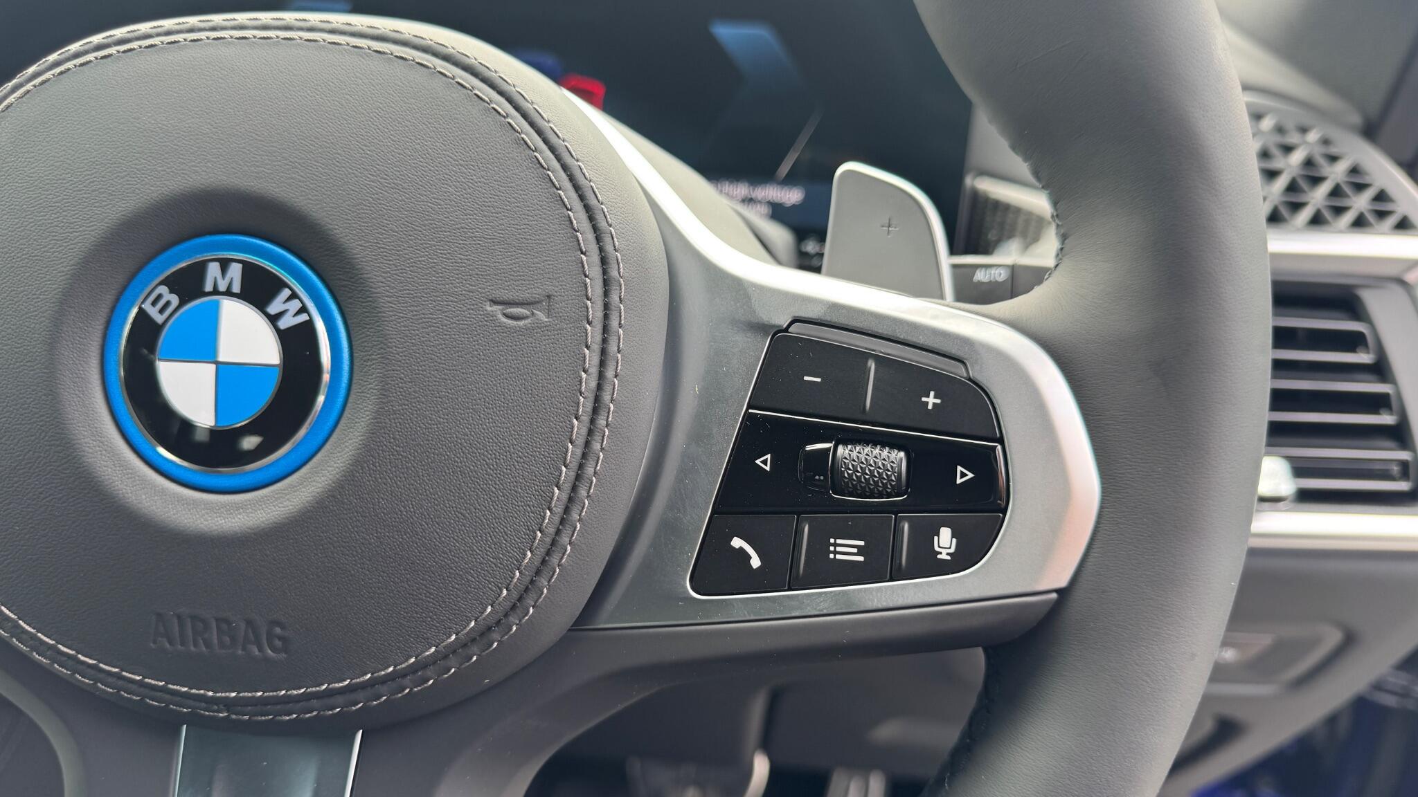 BMW X5 view 15