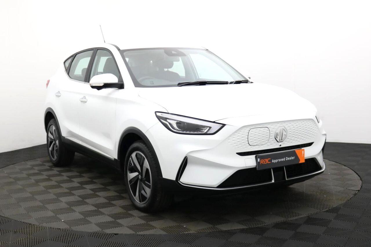 MG ZS view 11