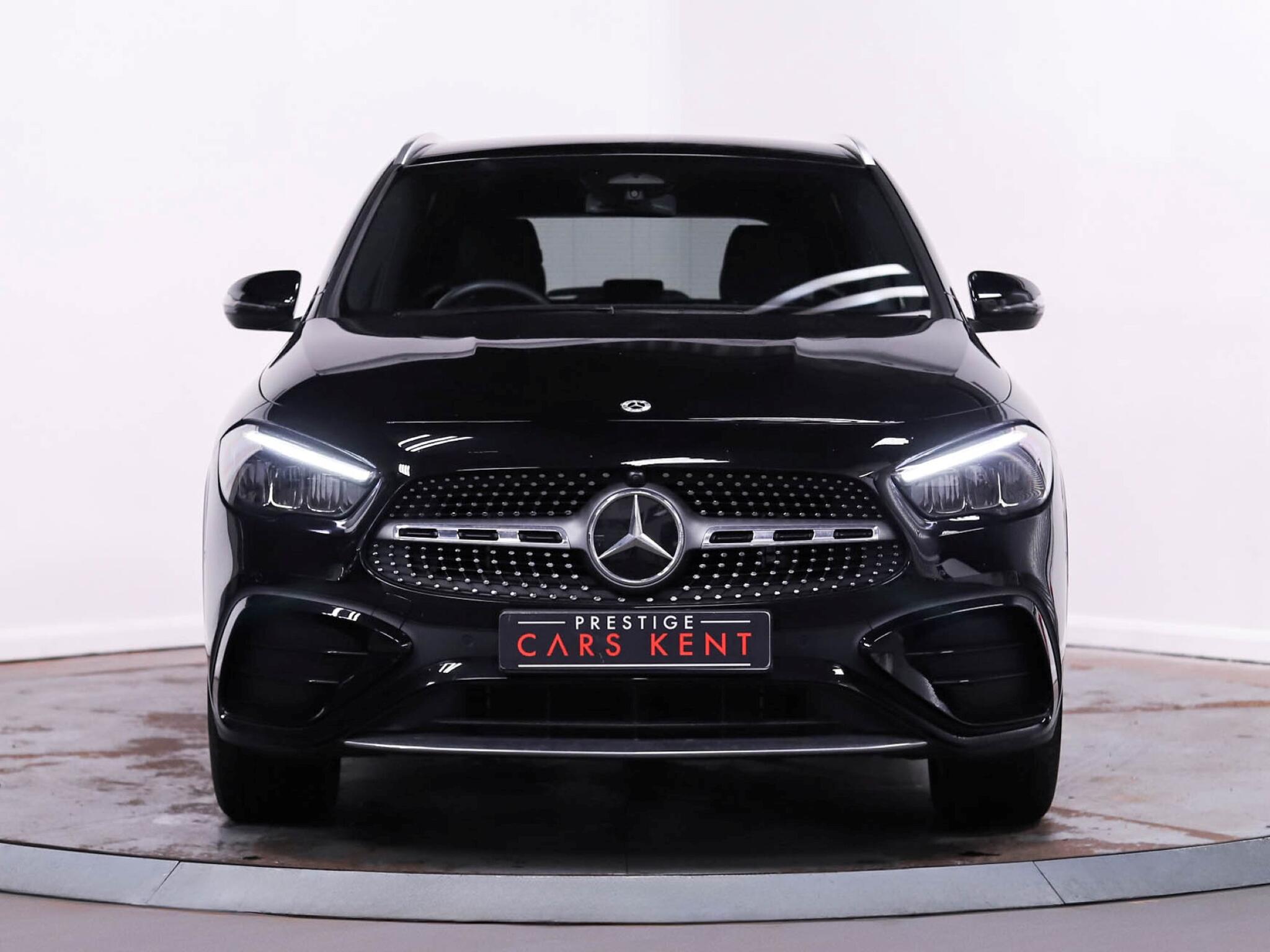 Mercedes-Benz Gla view 18