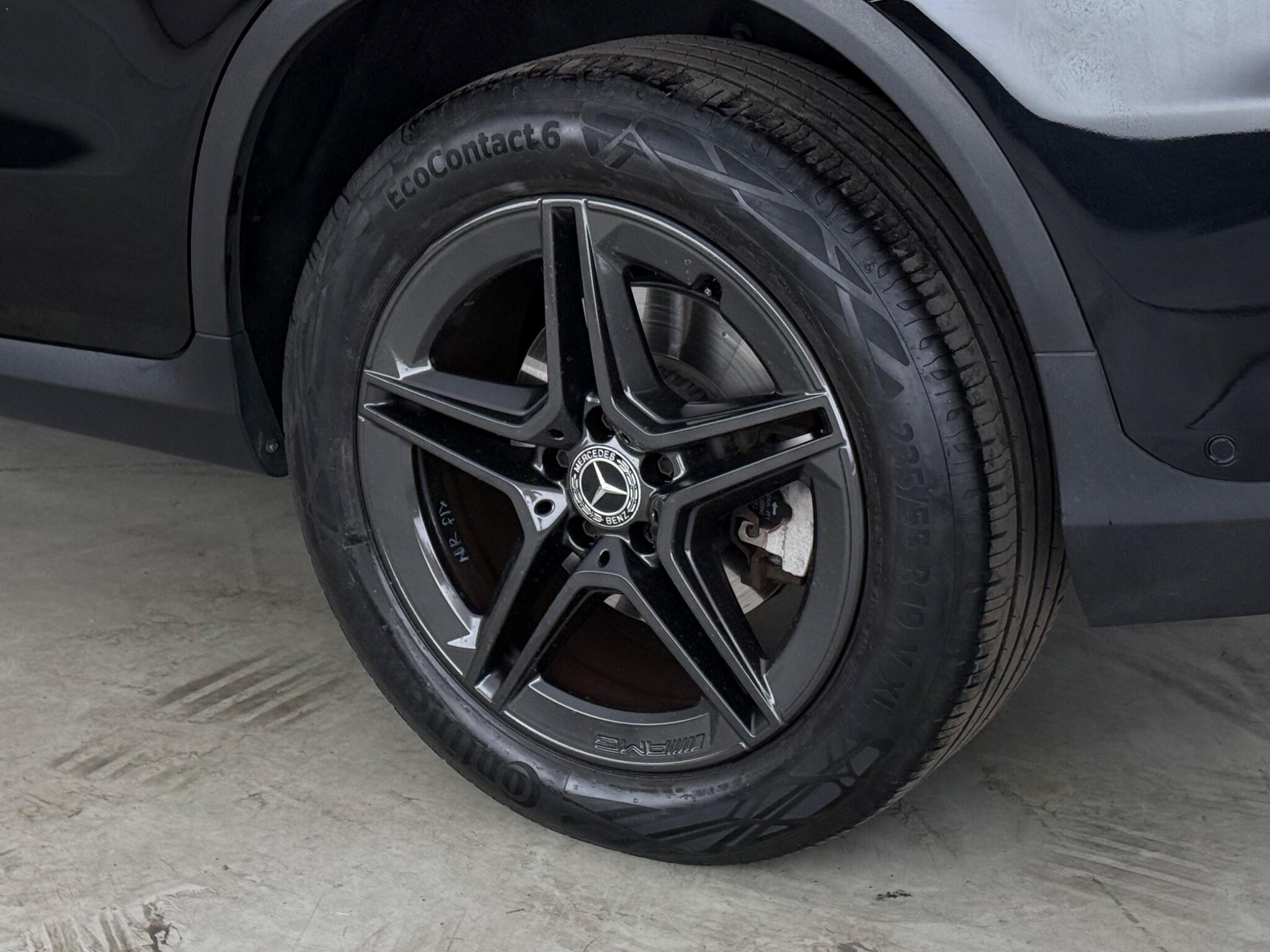 Mercedes-Benz GLC view 9