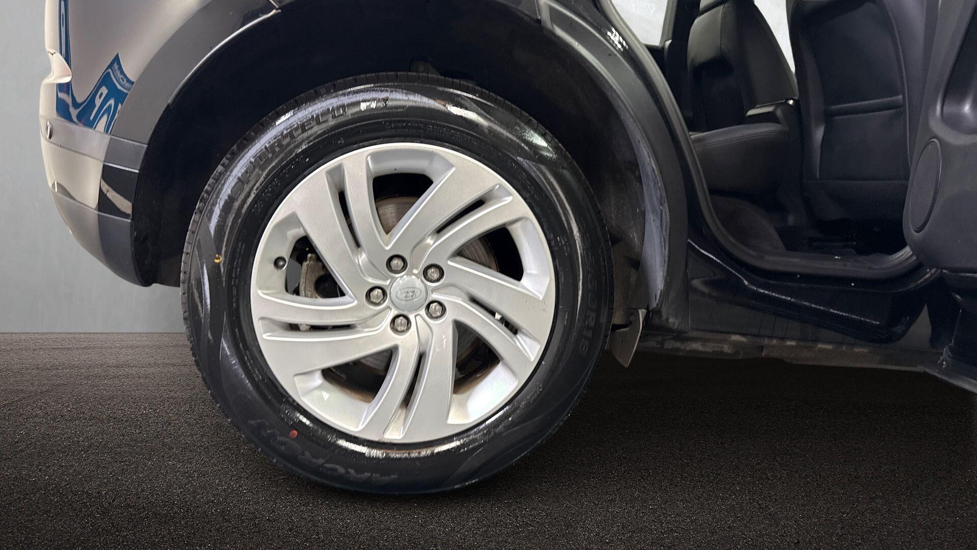 Land Rover Range Rover Evoque view 8