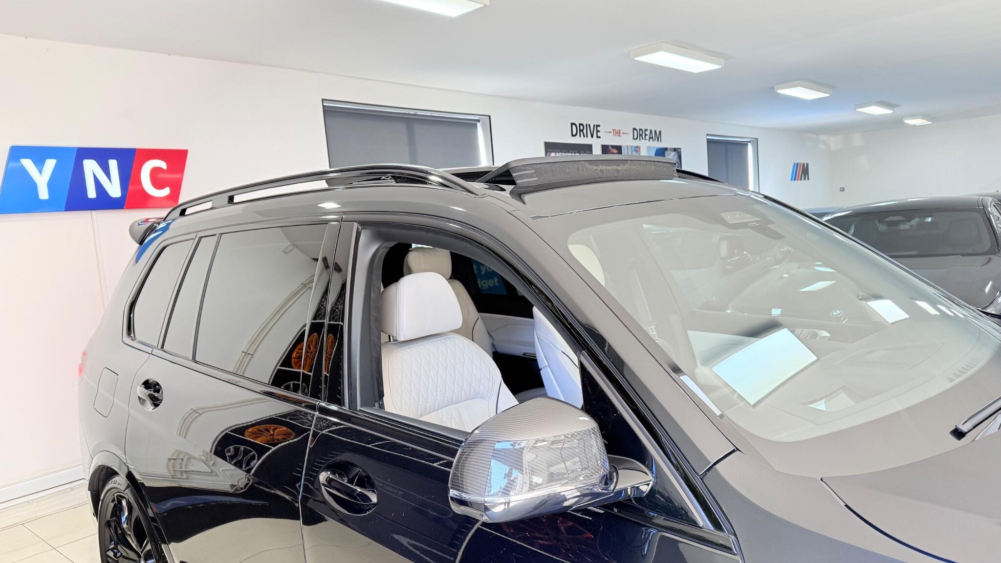 BMW X7 view 75