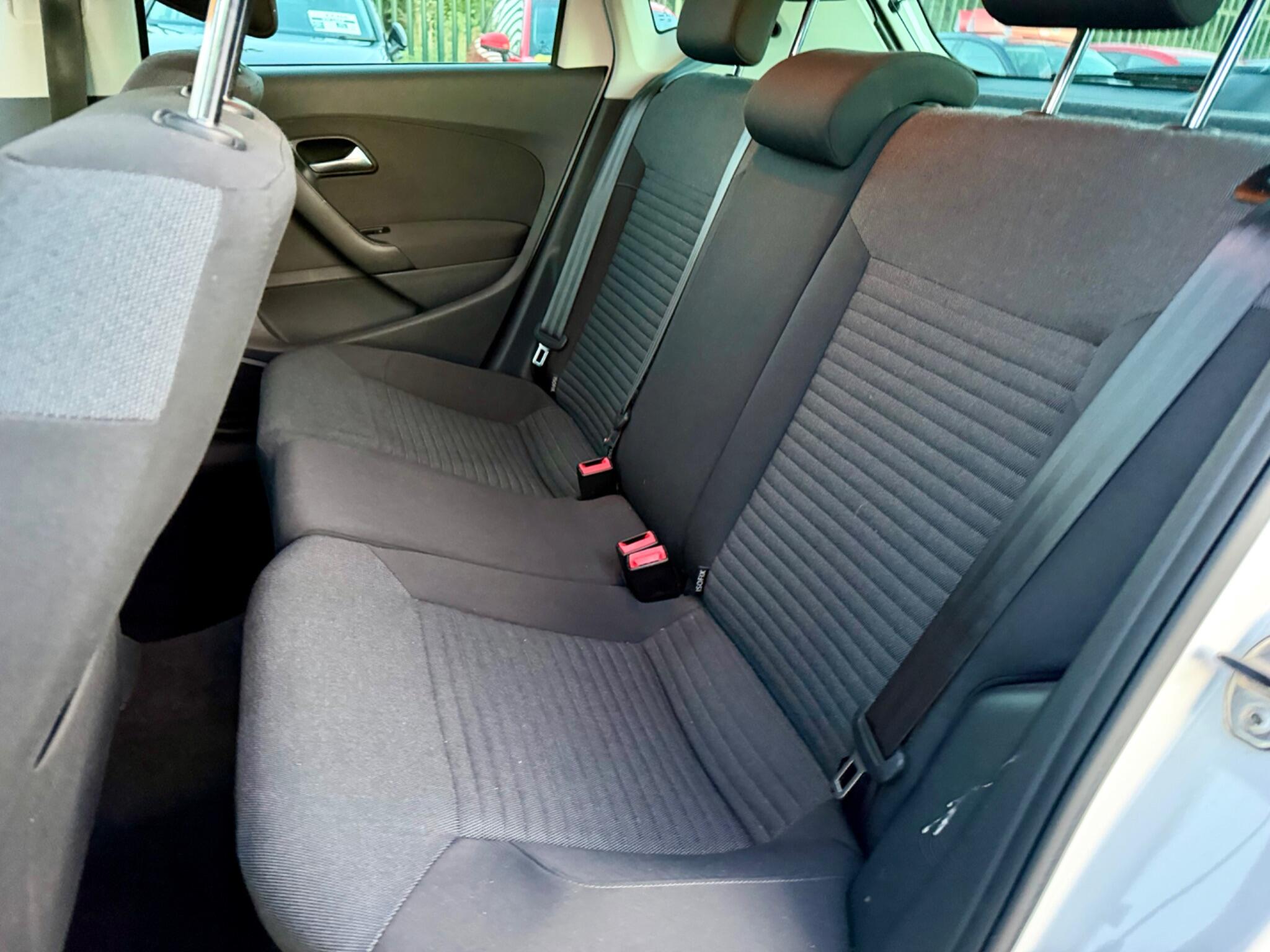 Volkswagen Polo view 32