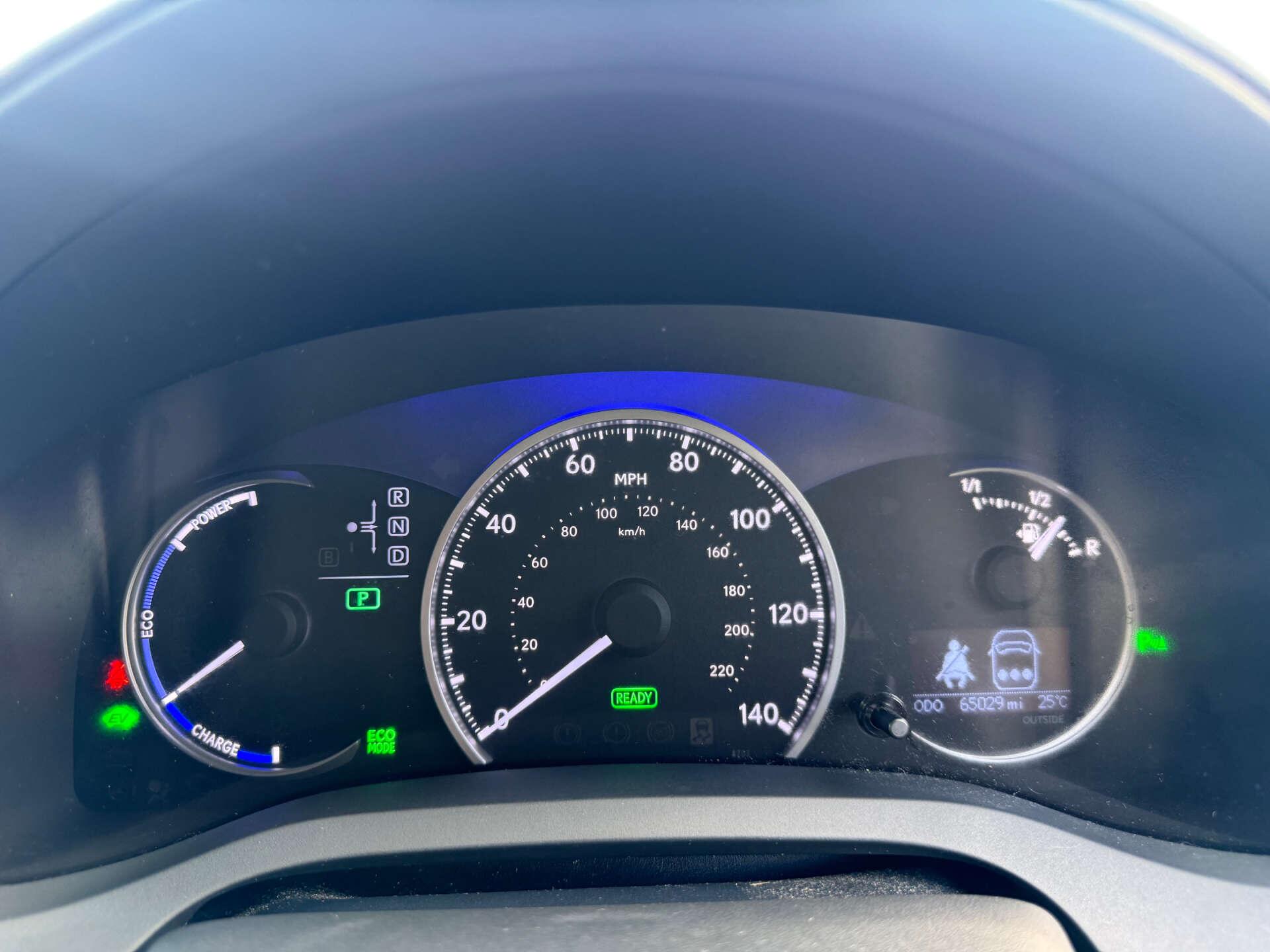 Lexus CT view 45