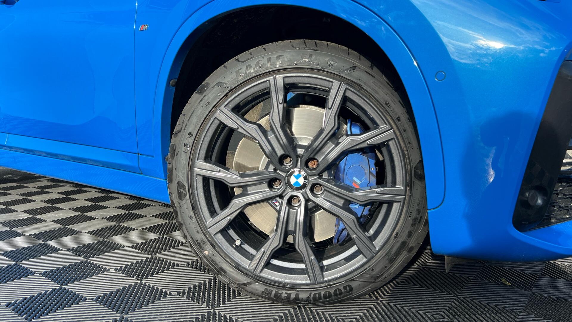 BMW X1 view 25