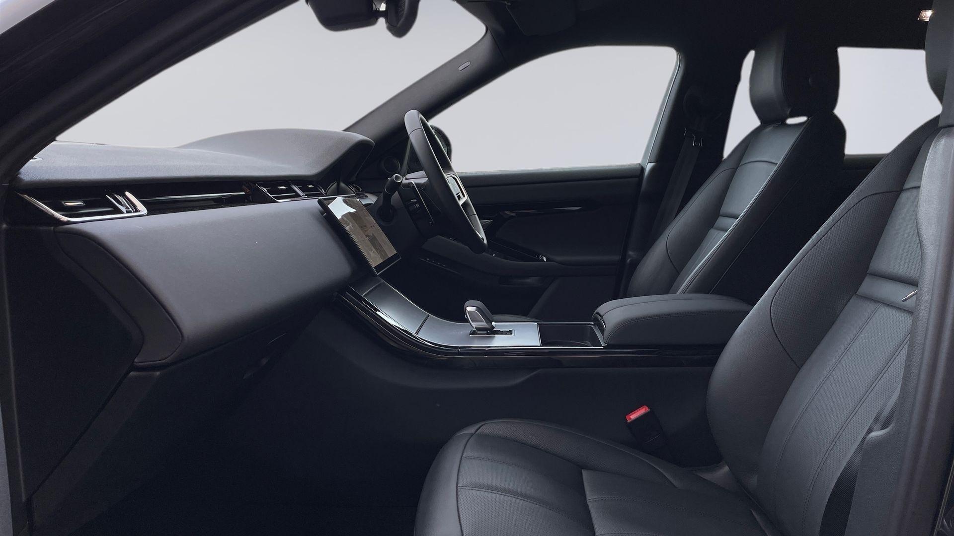 Land Rover Range Rover Evoque view 3