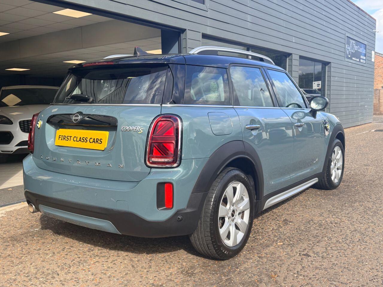 Mini Countryman view 9