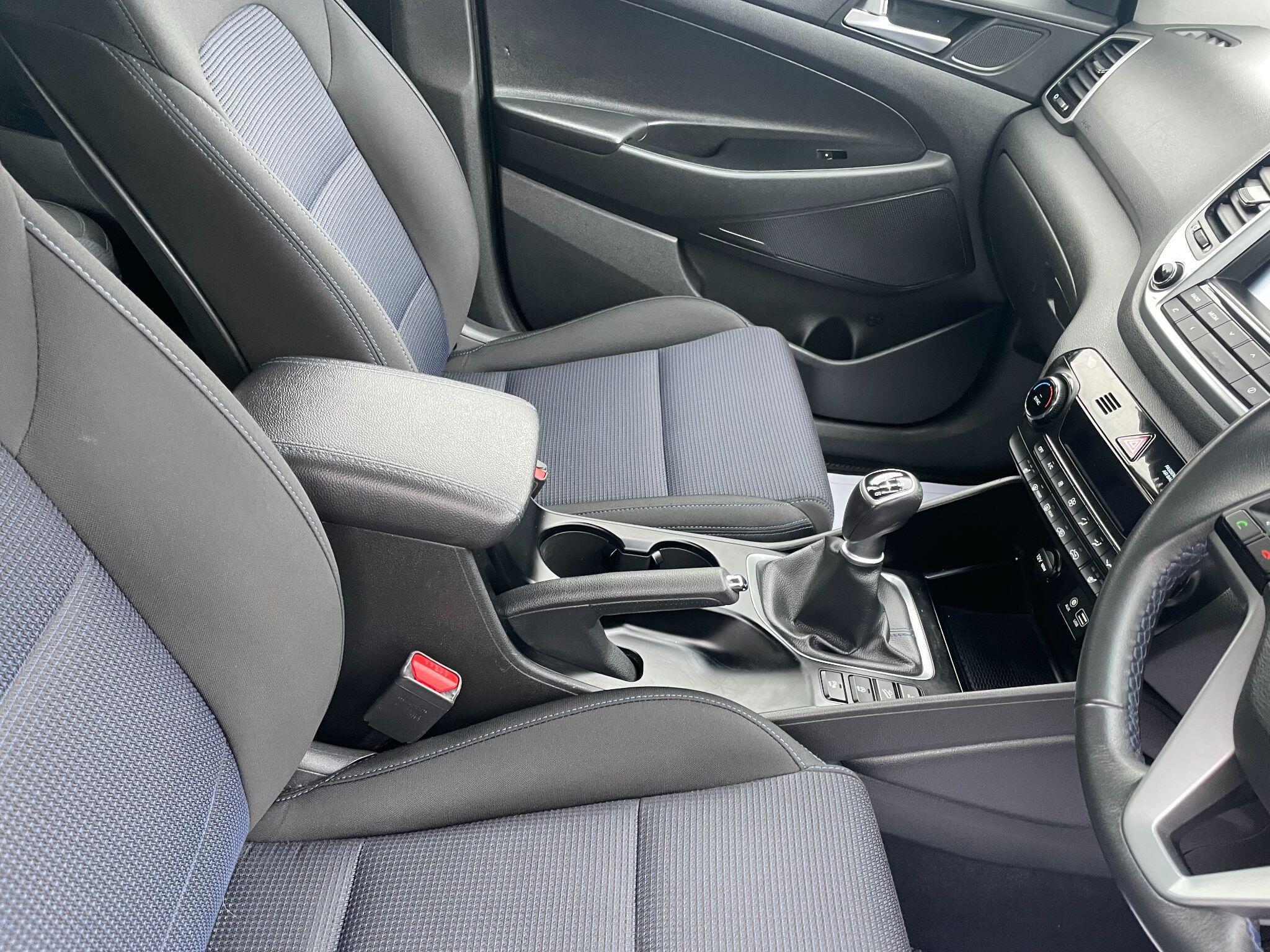 Hyundai Tucson view 15