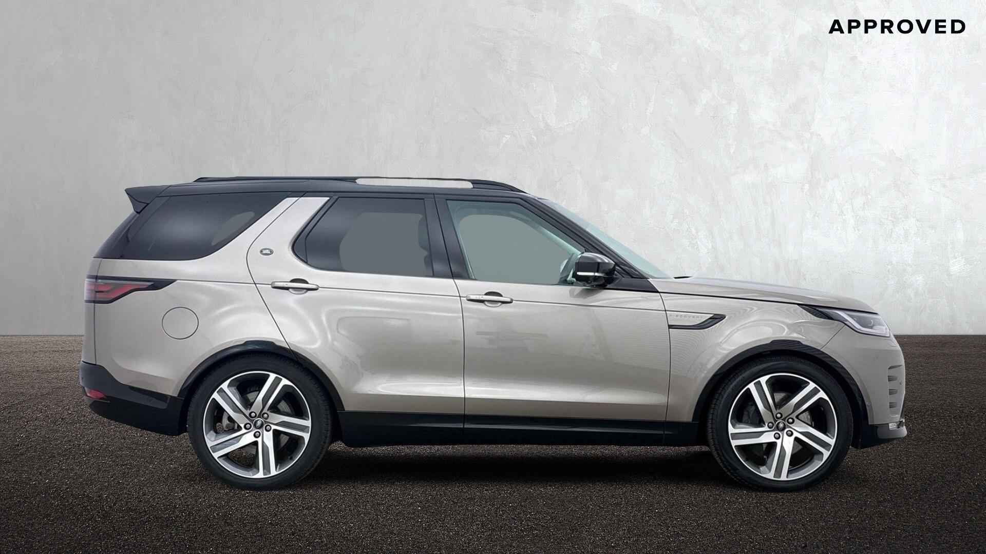 Land Rover Discovery view 5