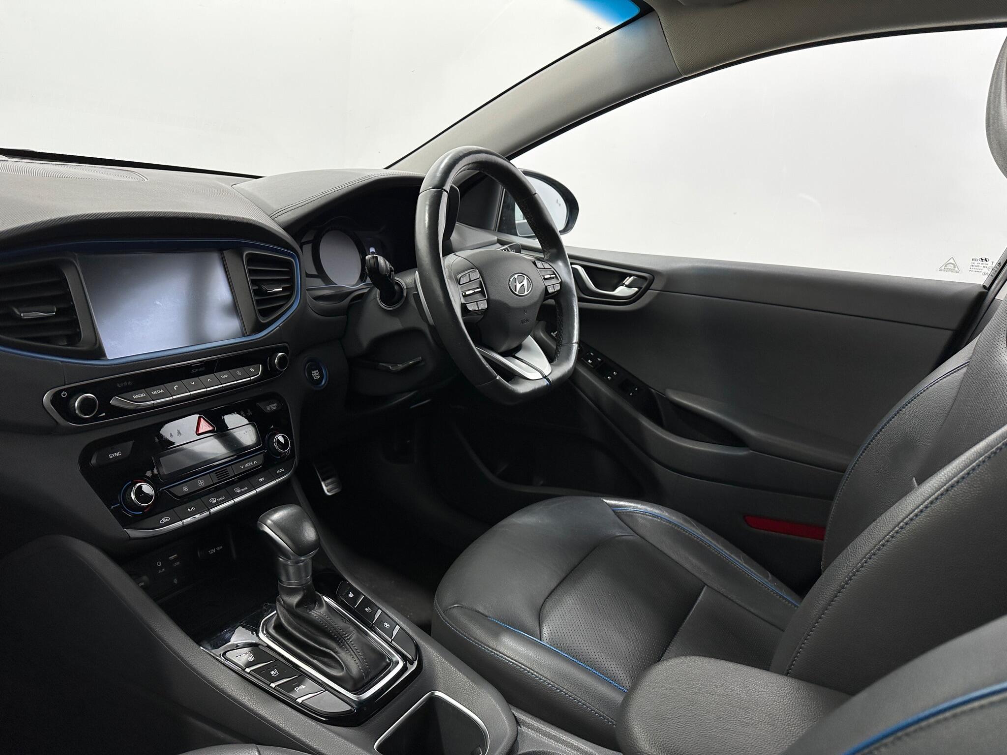 Hyundai IONIQ view 31