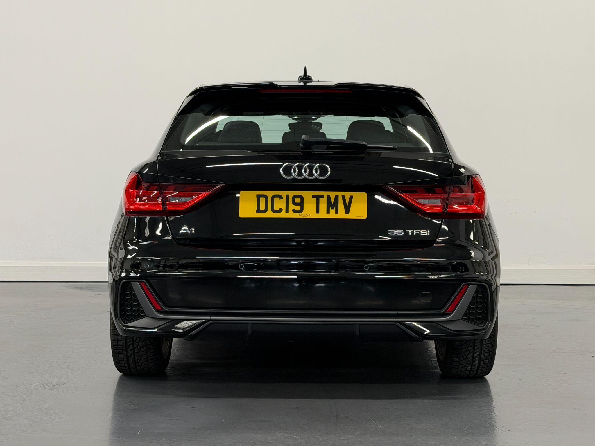 Audi A1 view 5