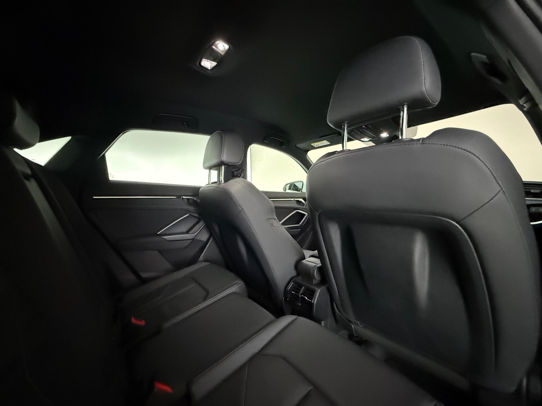 Audi Q3 view 34
