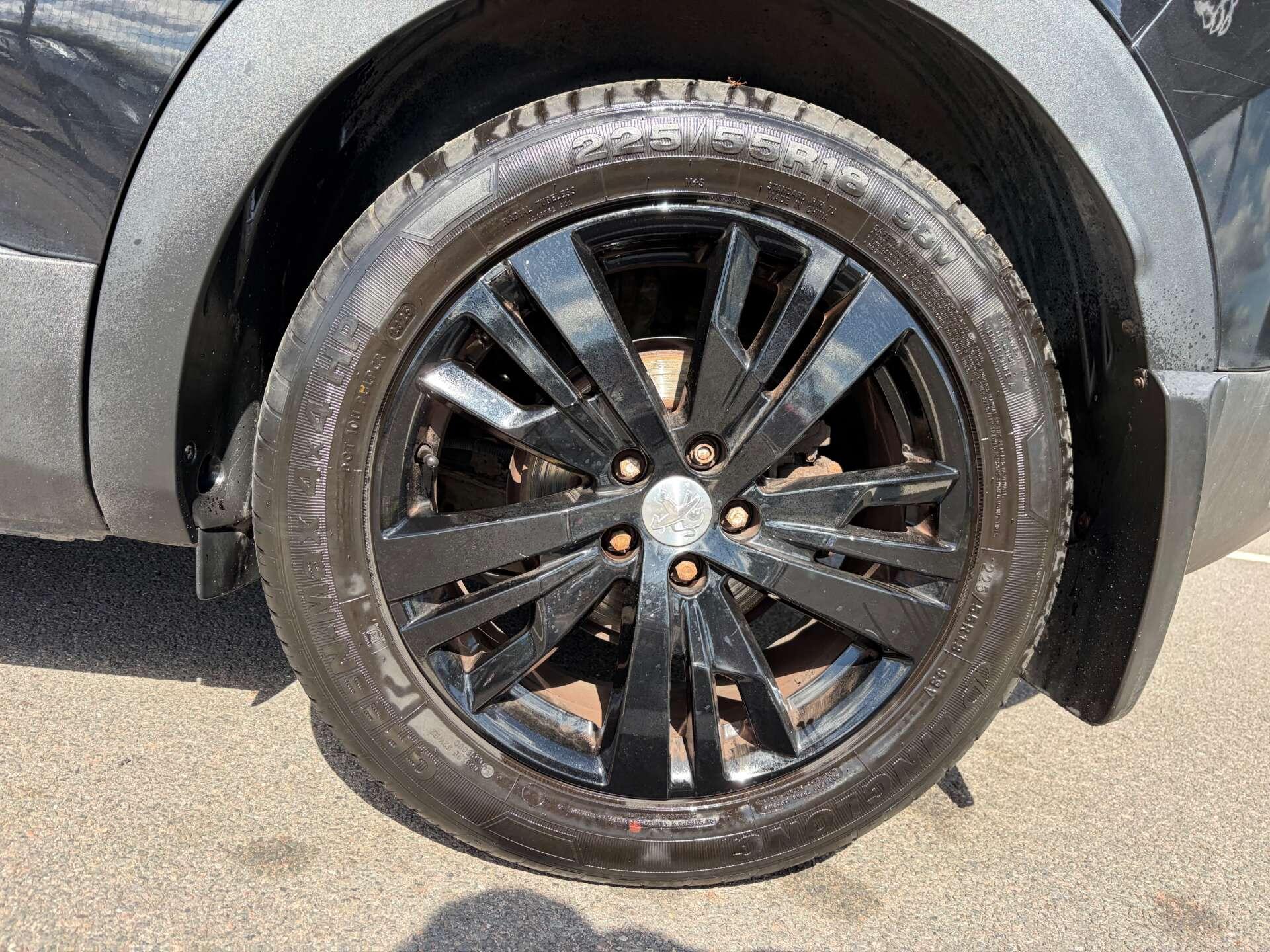 Peugeot 3008 view 10