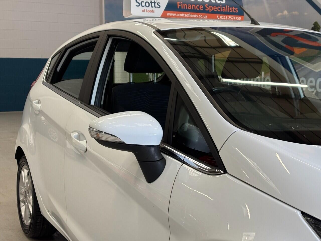 Ford Fiesta view 40