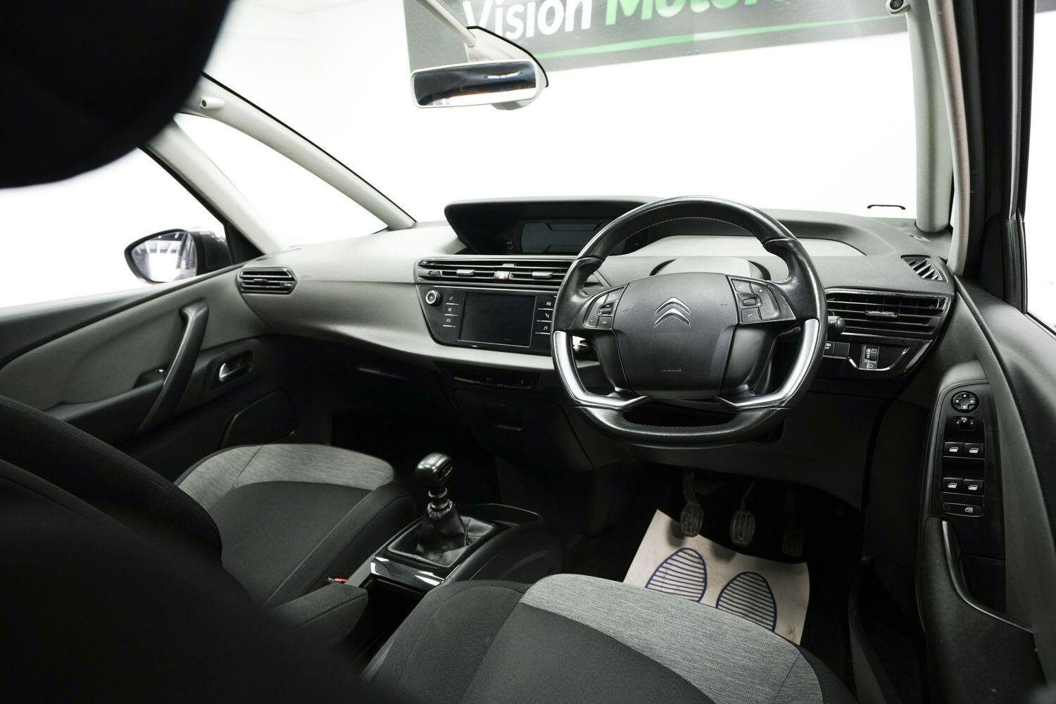 Citroen Grand C4 Spacetourer view 5