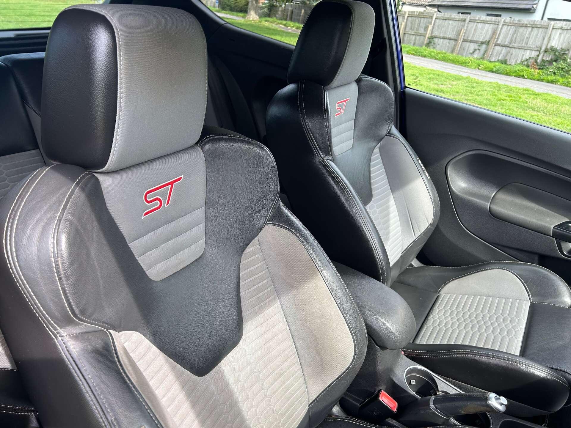 Ford Fiesta view 34