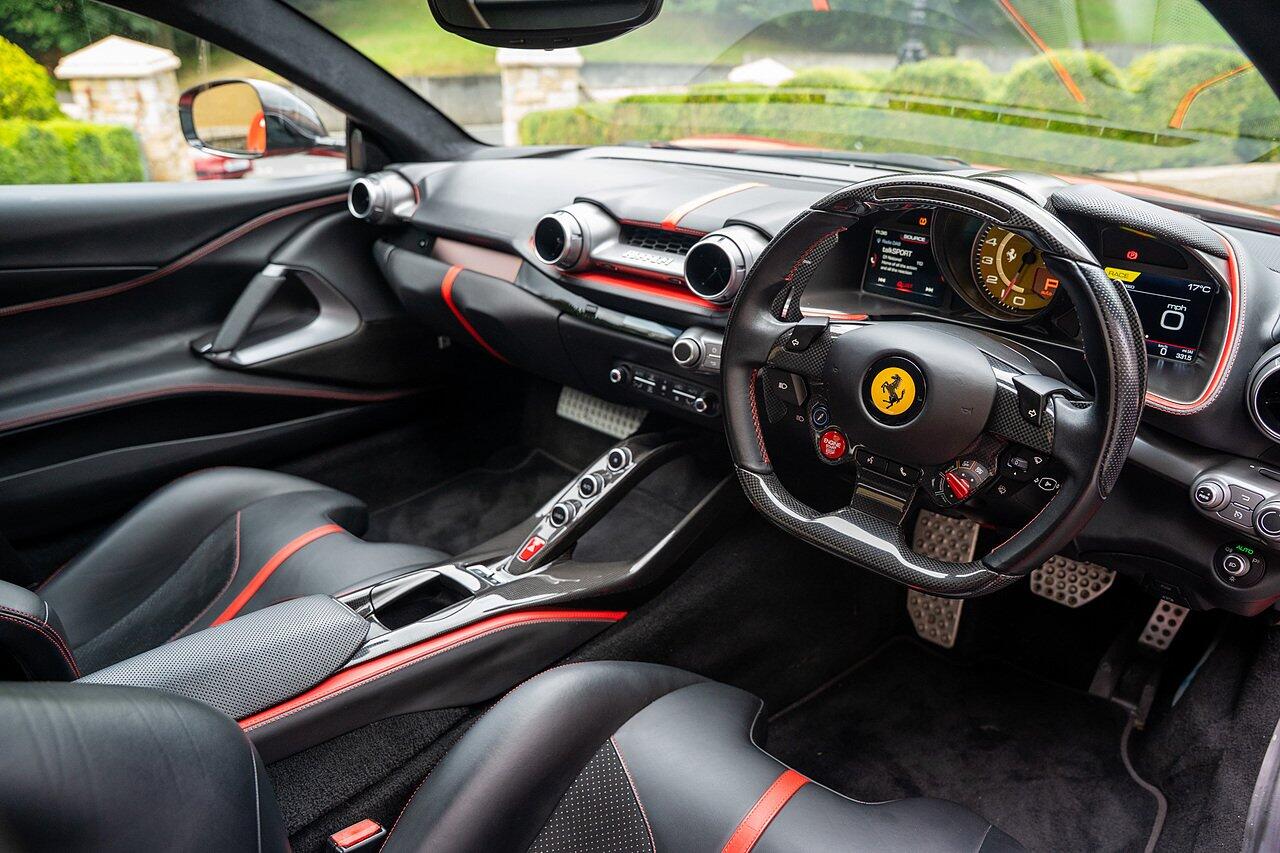 Ferrari 812 view 52