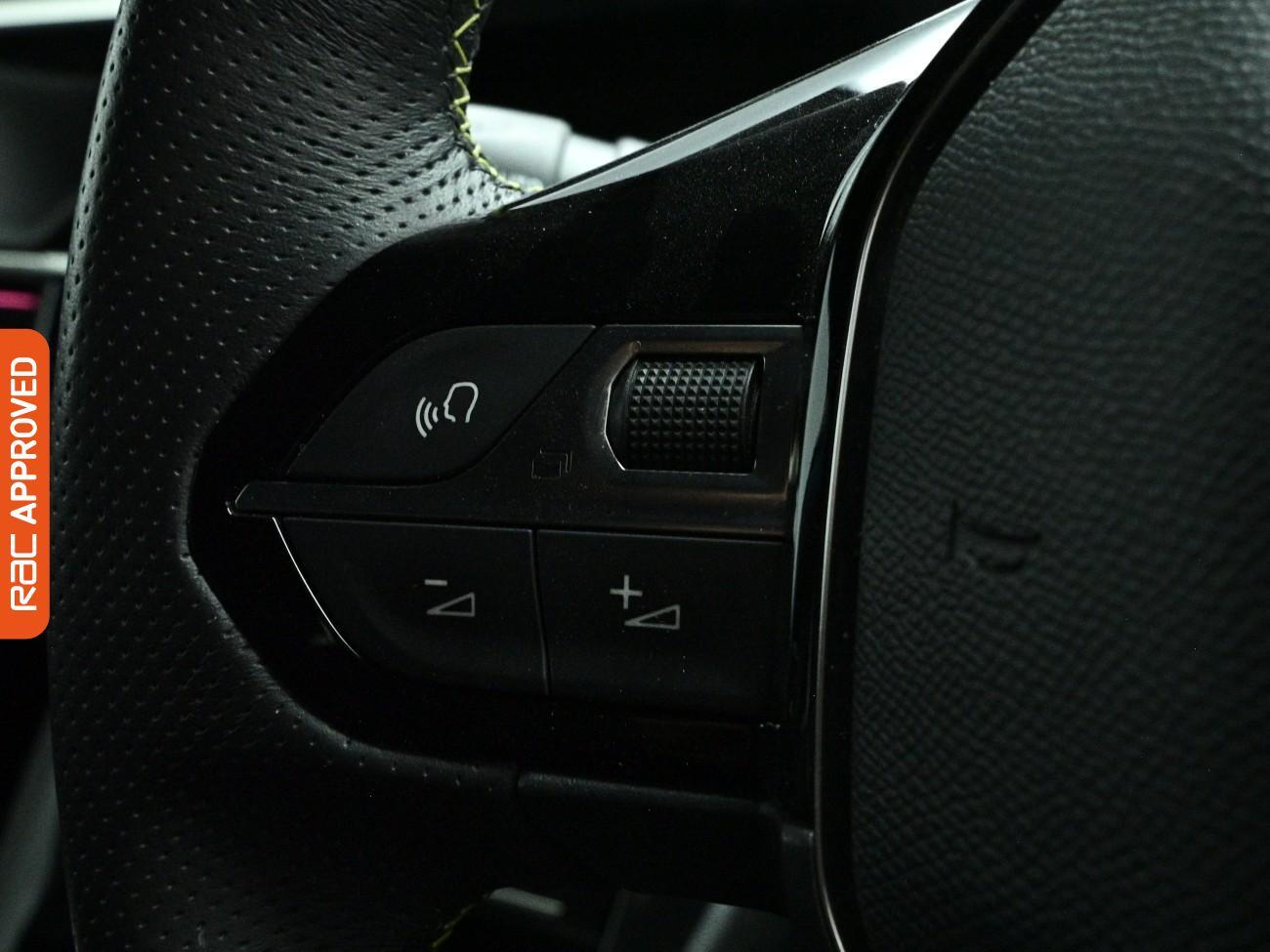 Peugeot 208 view 21