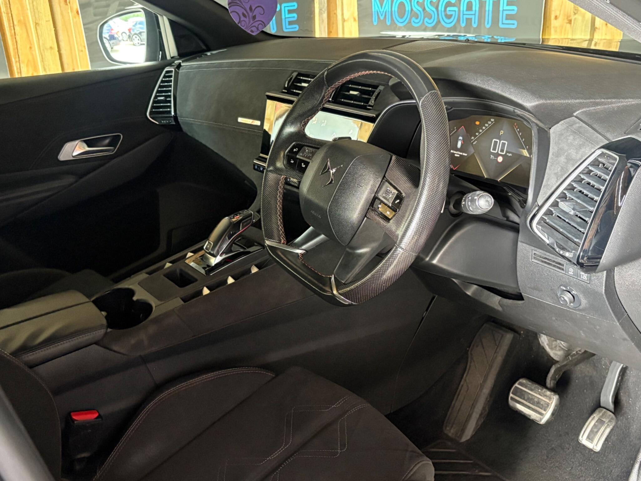 DS Automobiles DS 7 Crossback view 33