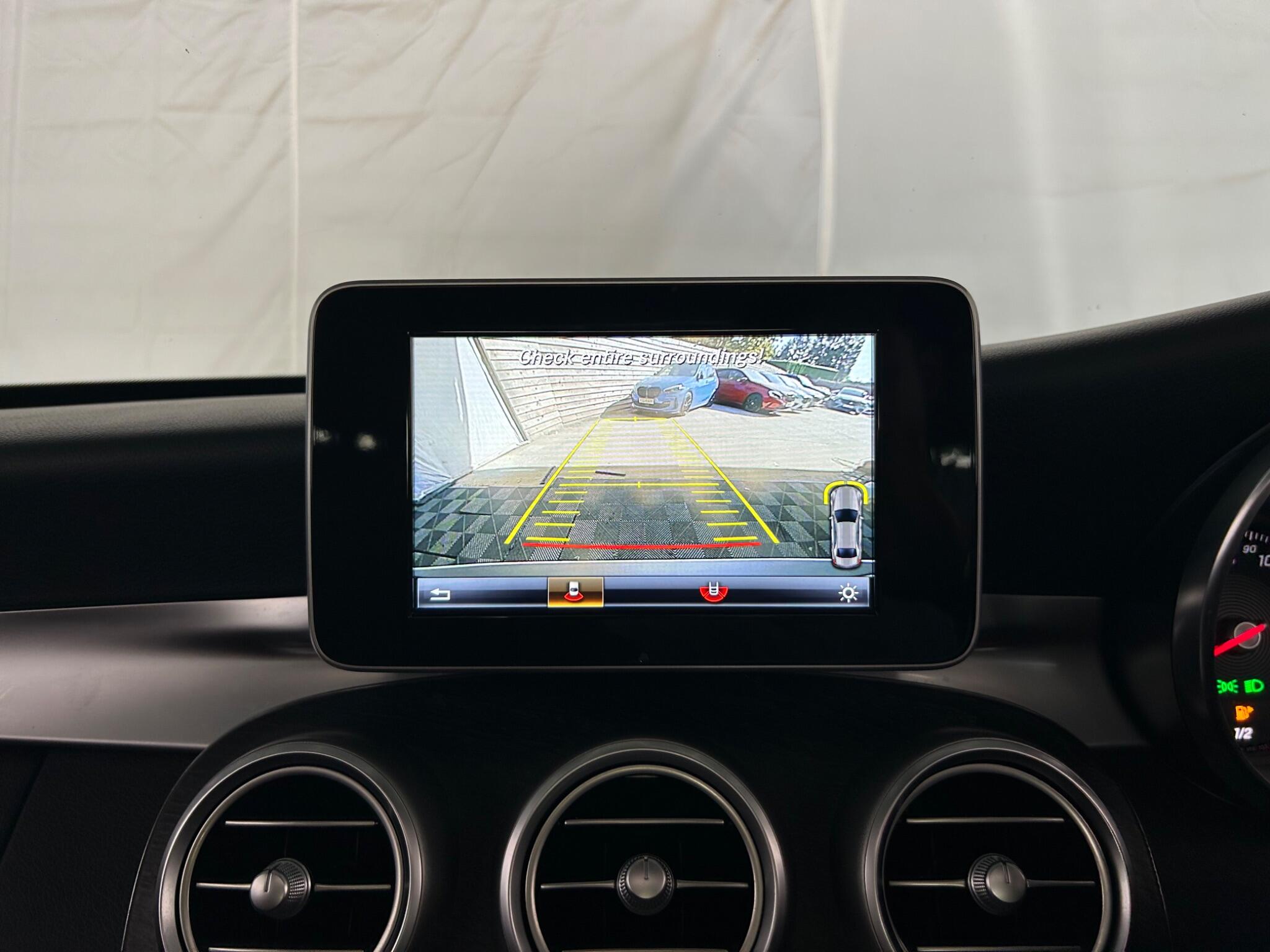 Mercedes-Benz C Class view 36