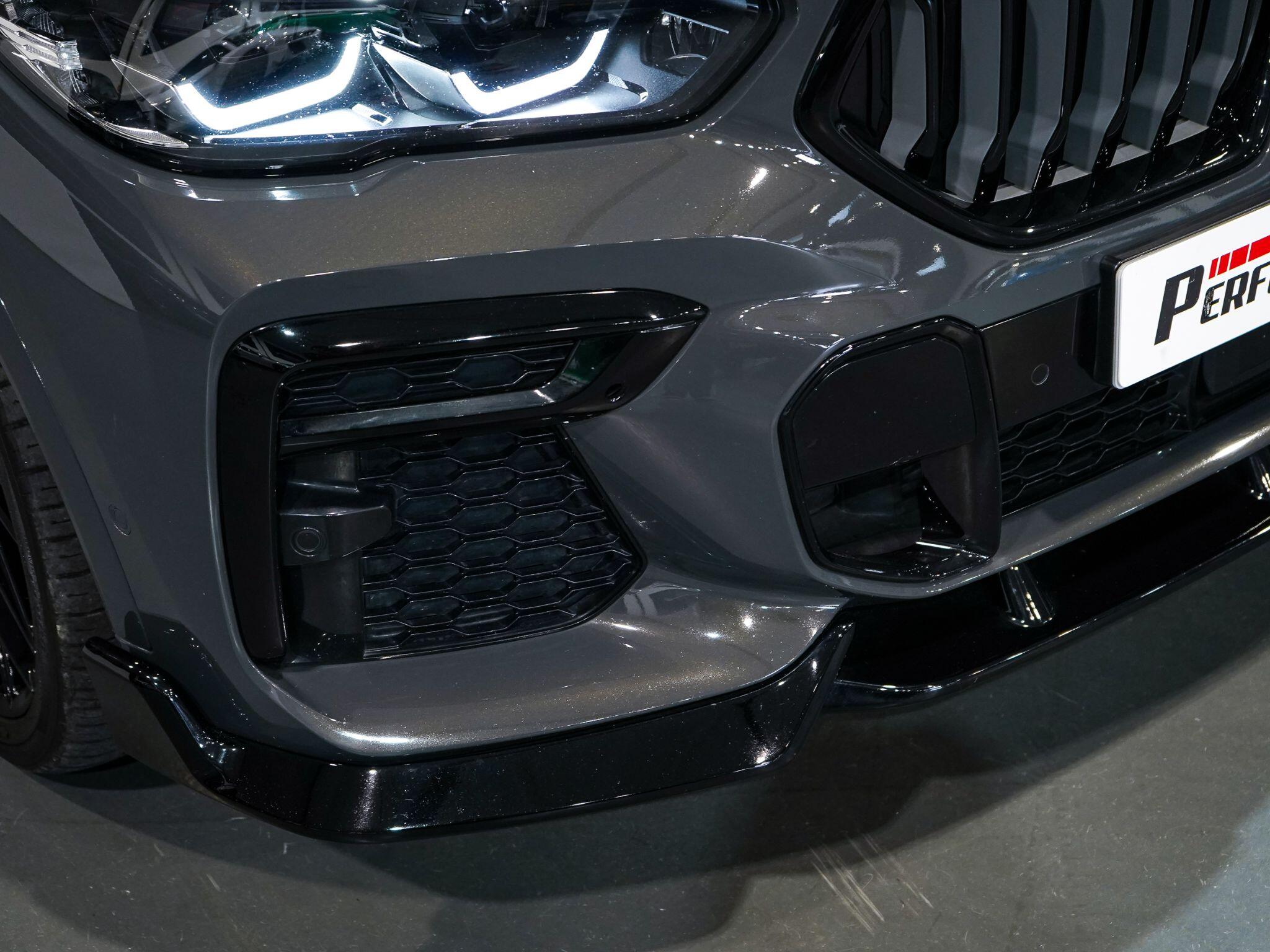 BMW X6 view 44