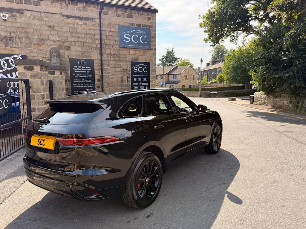 Jaguar F-Pace view 13