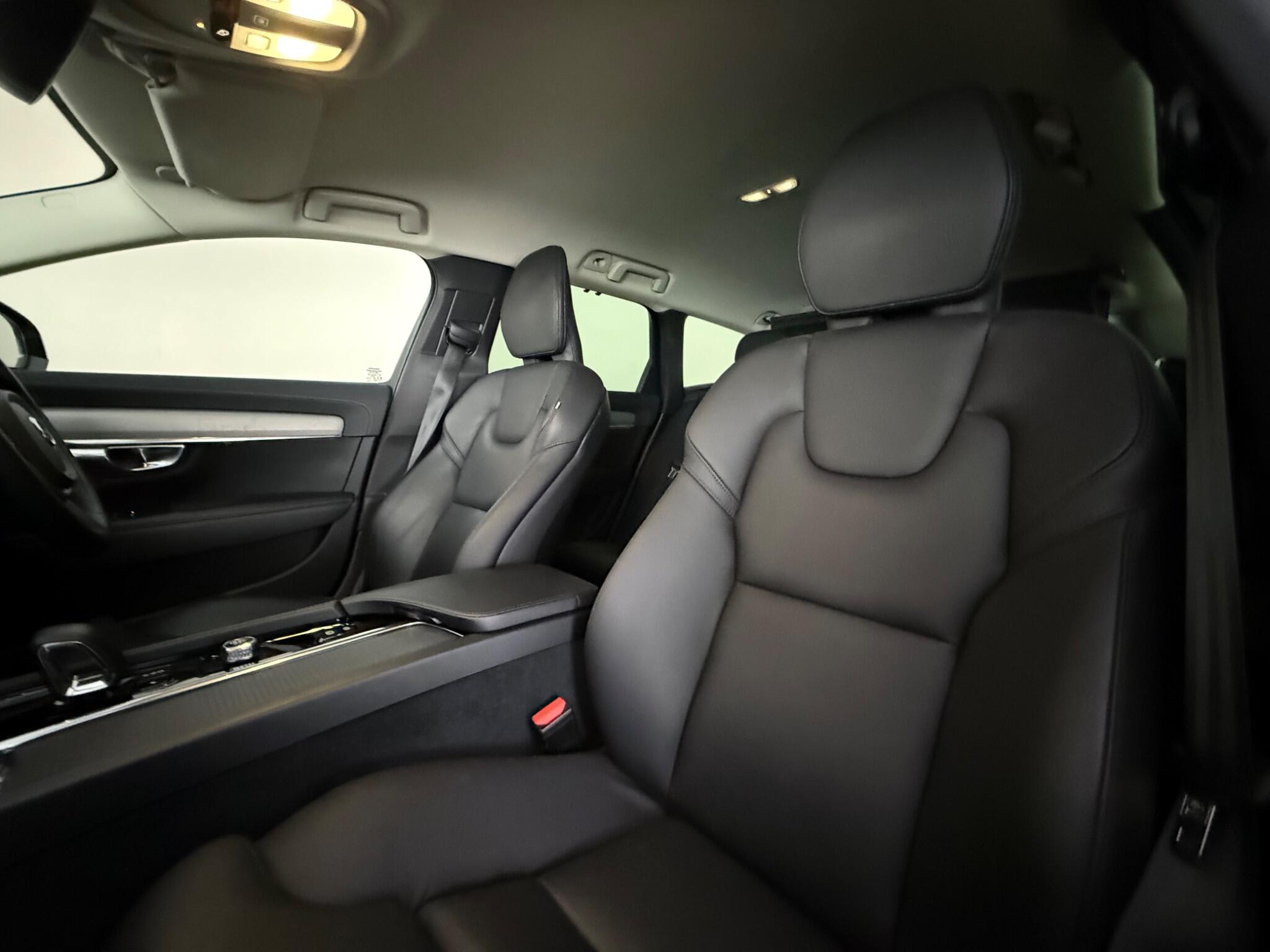 Volvo V90 view 35
