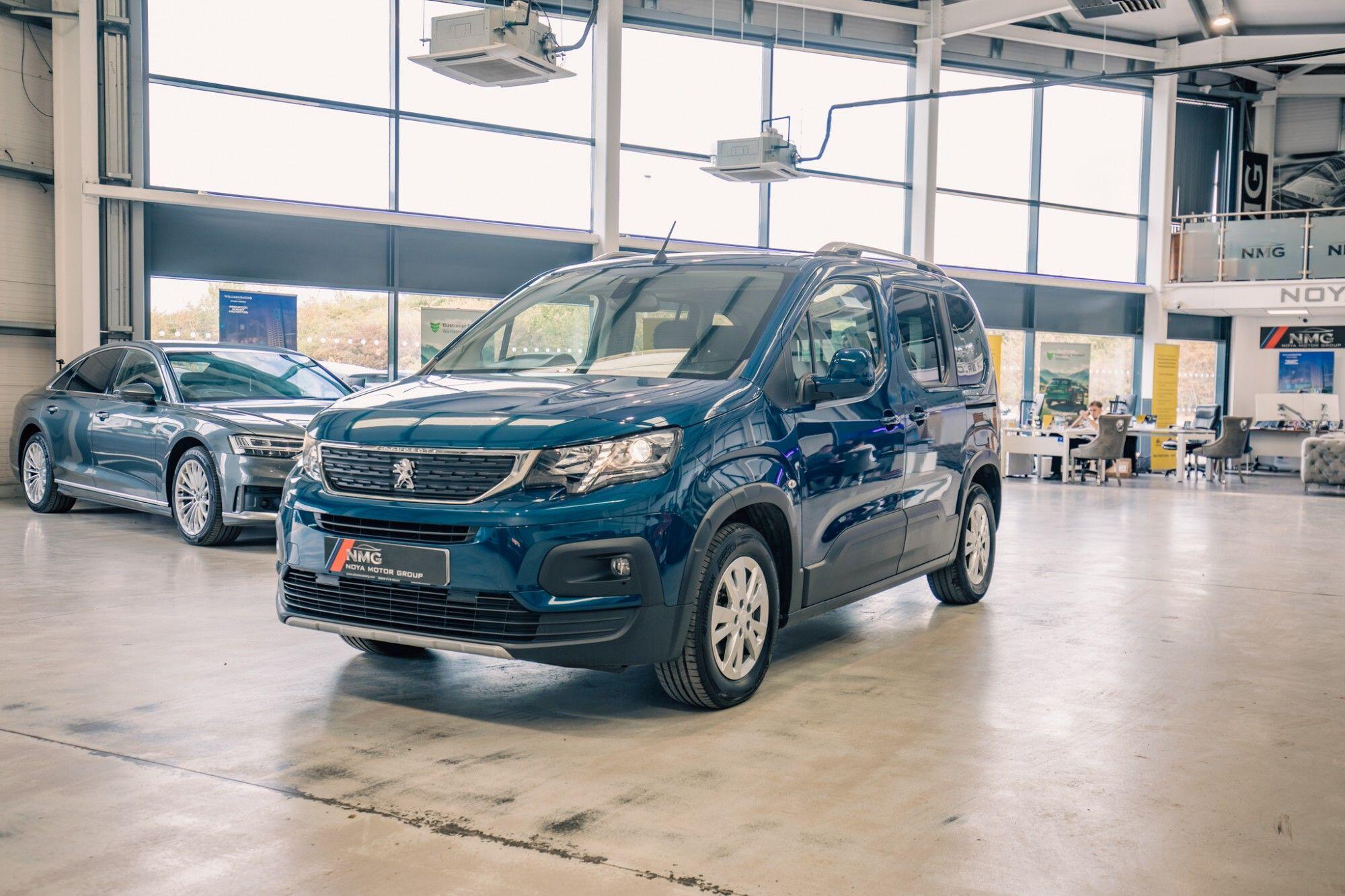 Peugeot Rifter view 39