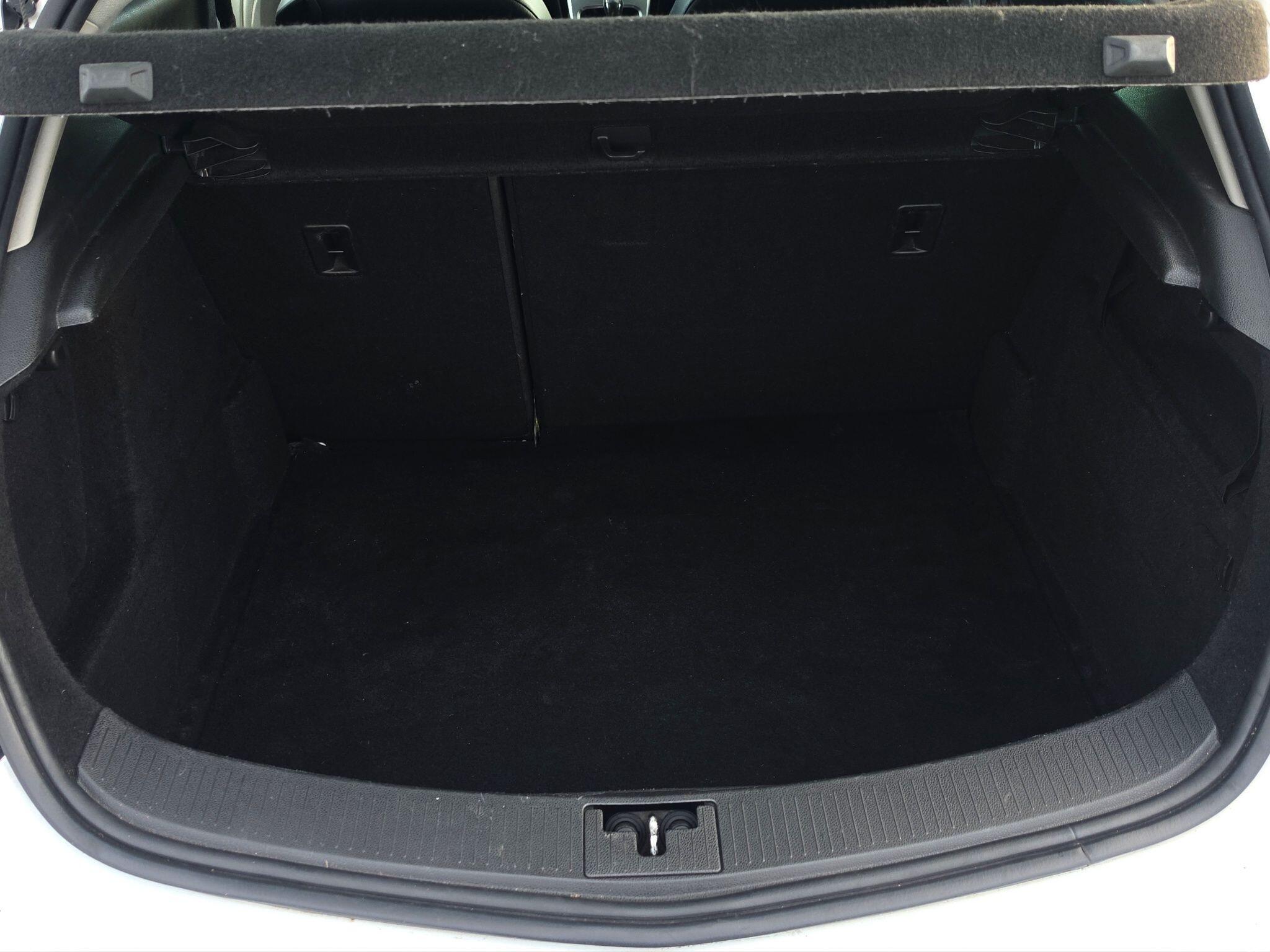 Vauxhall Astra GTC view 24